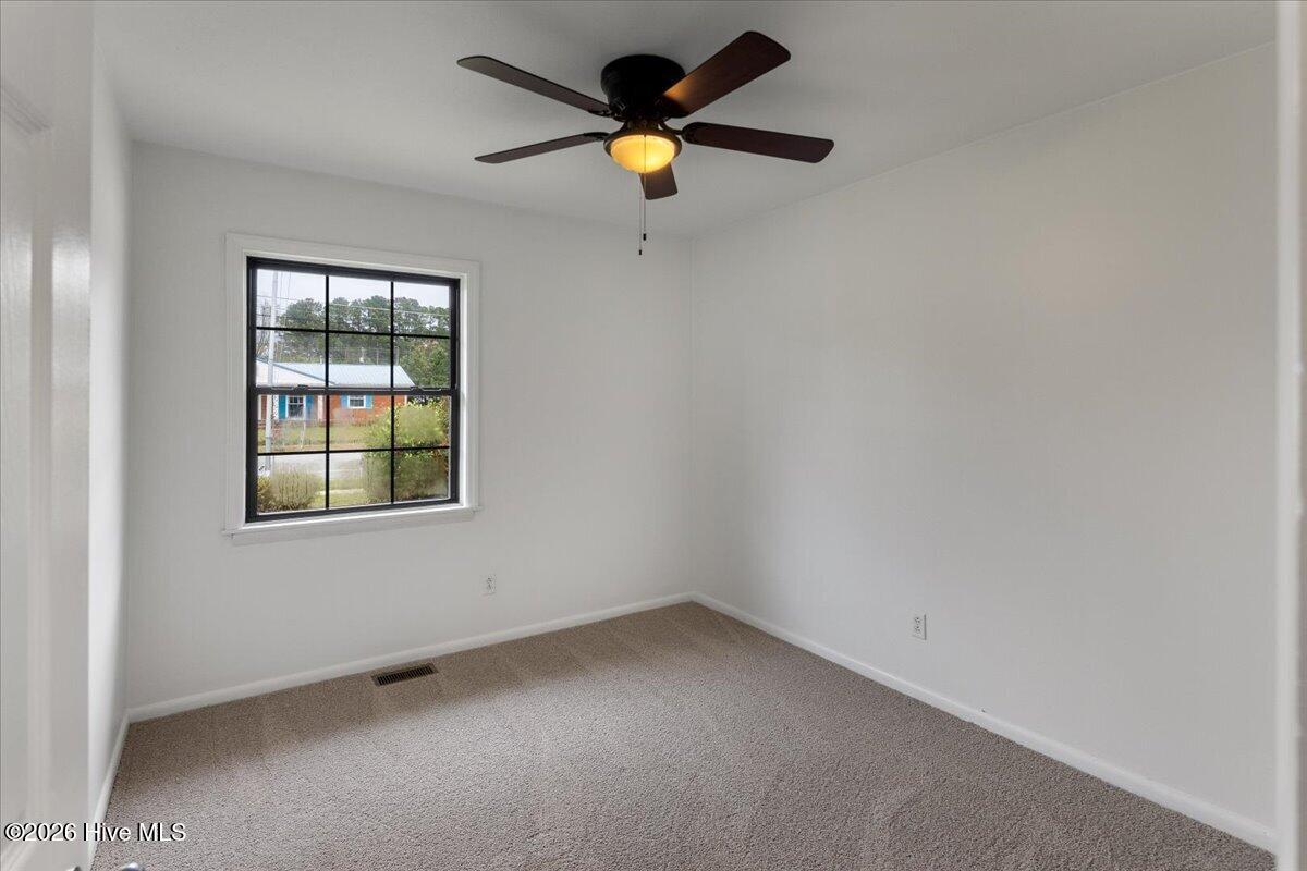742 Newport Road Property Photo 30