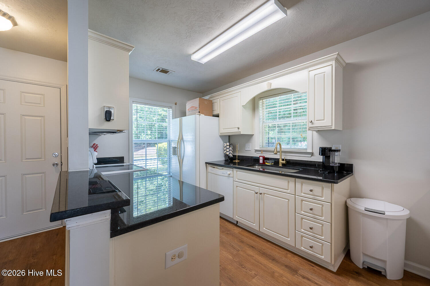 1204 Longpoint Drive Property Photo 4