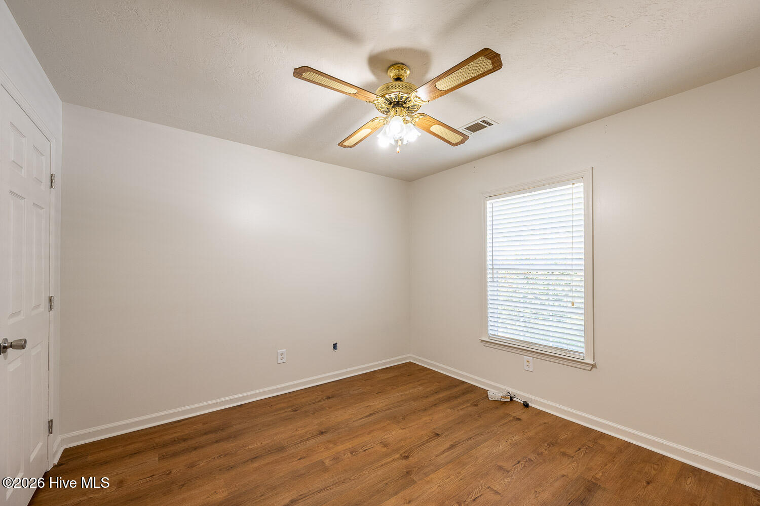 1204 Longpoint Drive Property Photo 14
