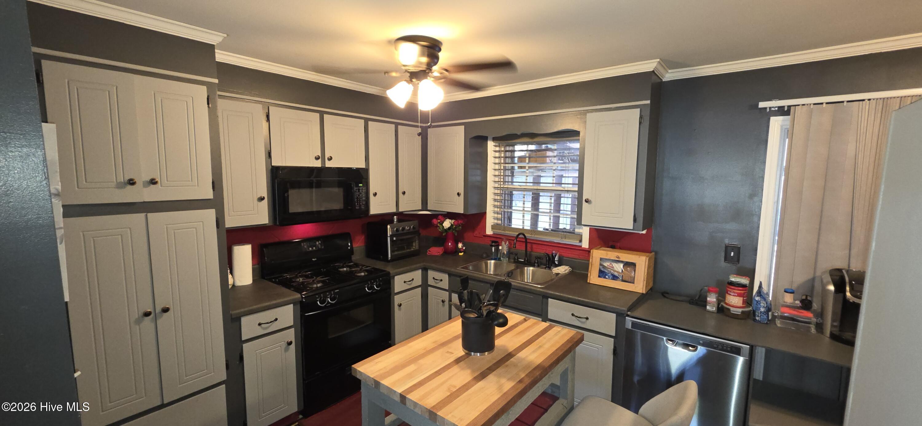 214 Bristol Avenue Property Photo 12