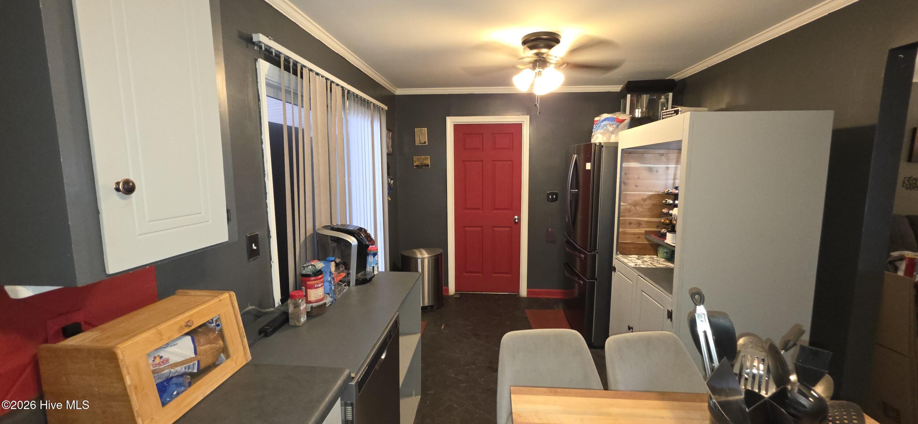 214 Bristol Avenue Property Photo 14