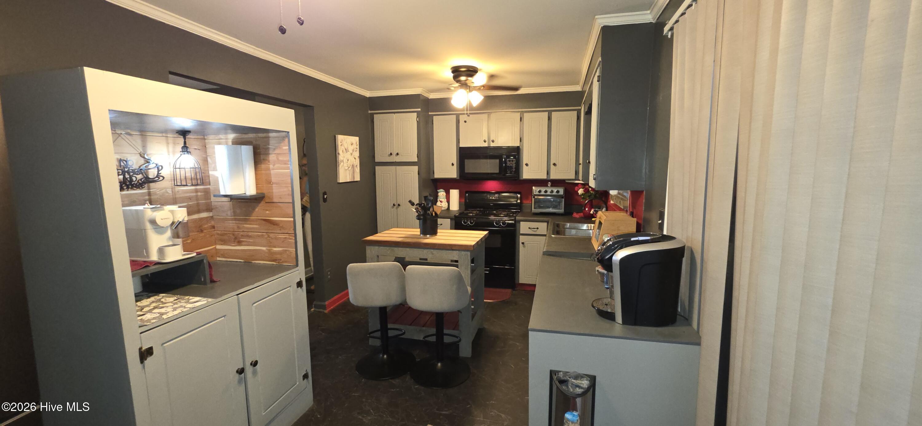 214 Bristol Avenue Property Photo 17