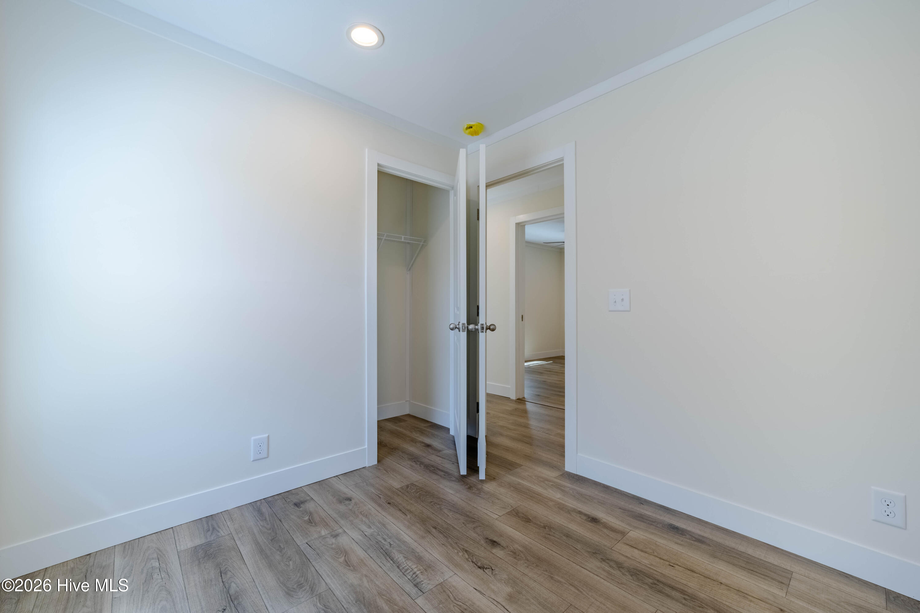 120 Edgewater Lane Property Photo 28