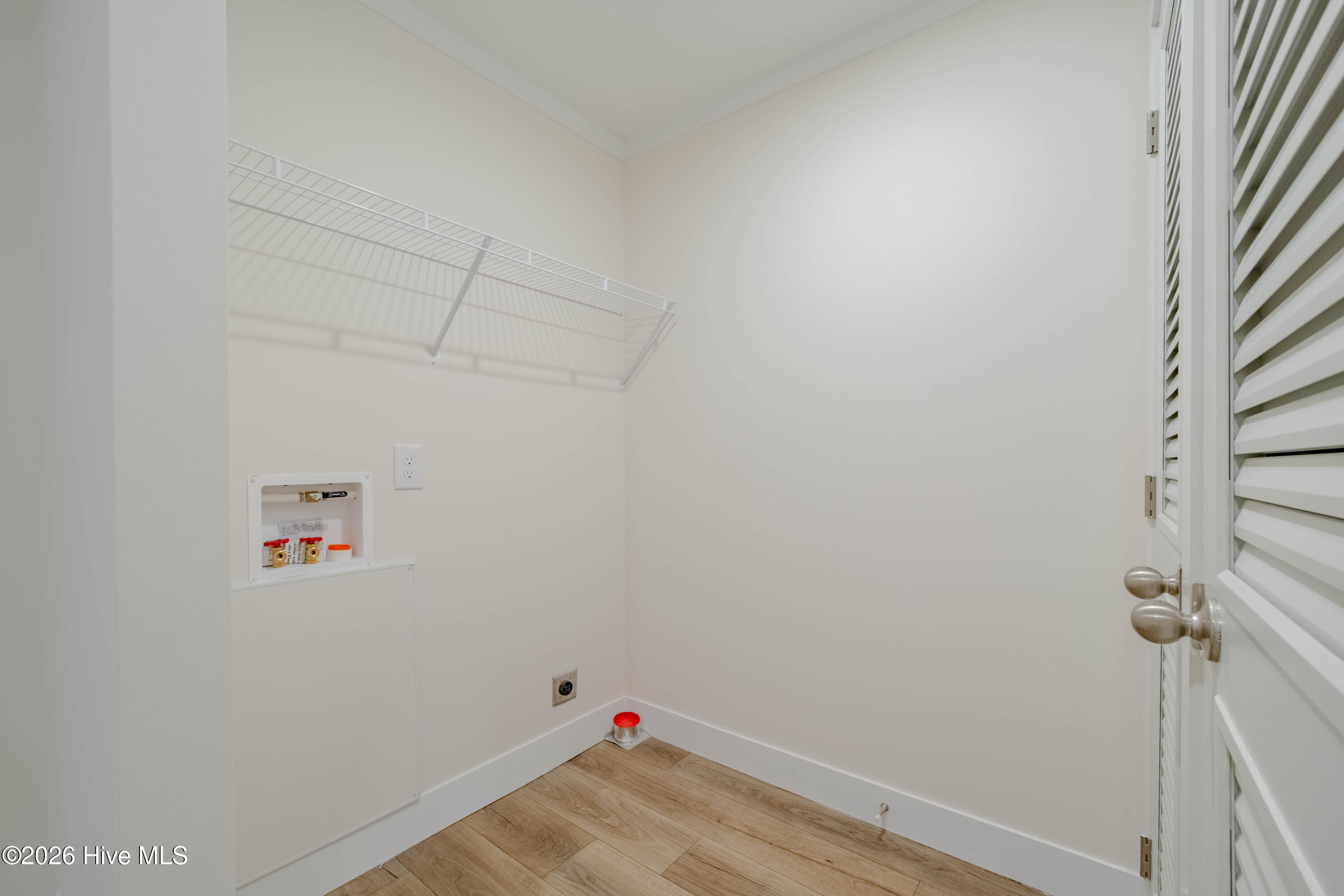 120 Edgewater Lane Property Photo 32