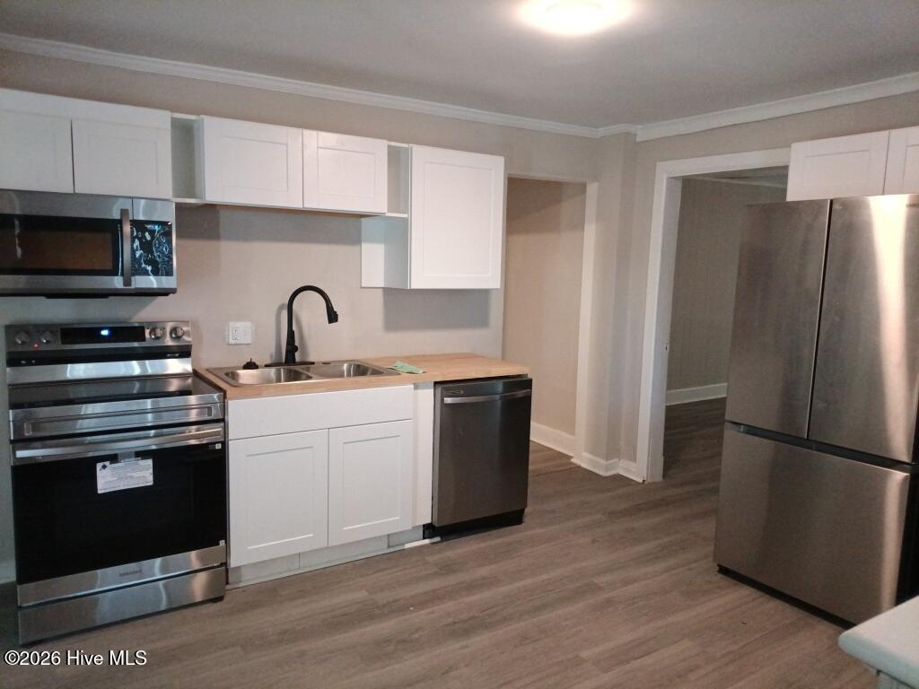 1917 Lazenby Drive Property Photo 7