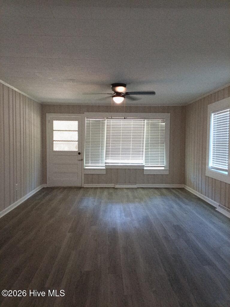 1917 Lazenby Drive Property Photo 9