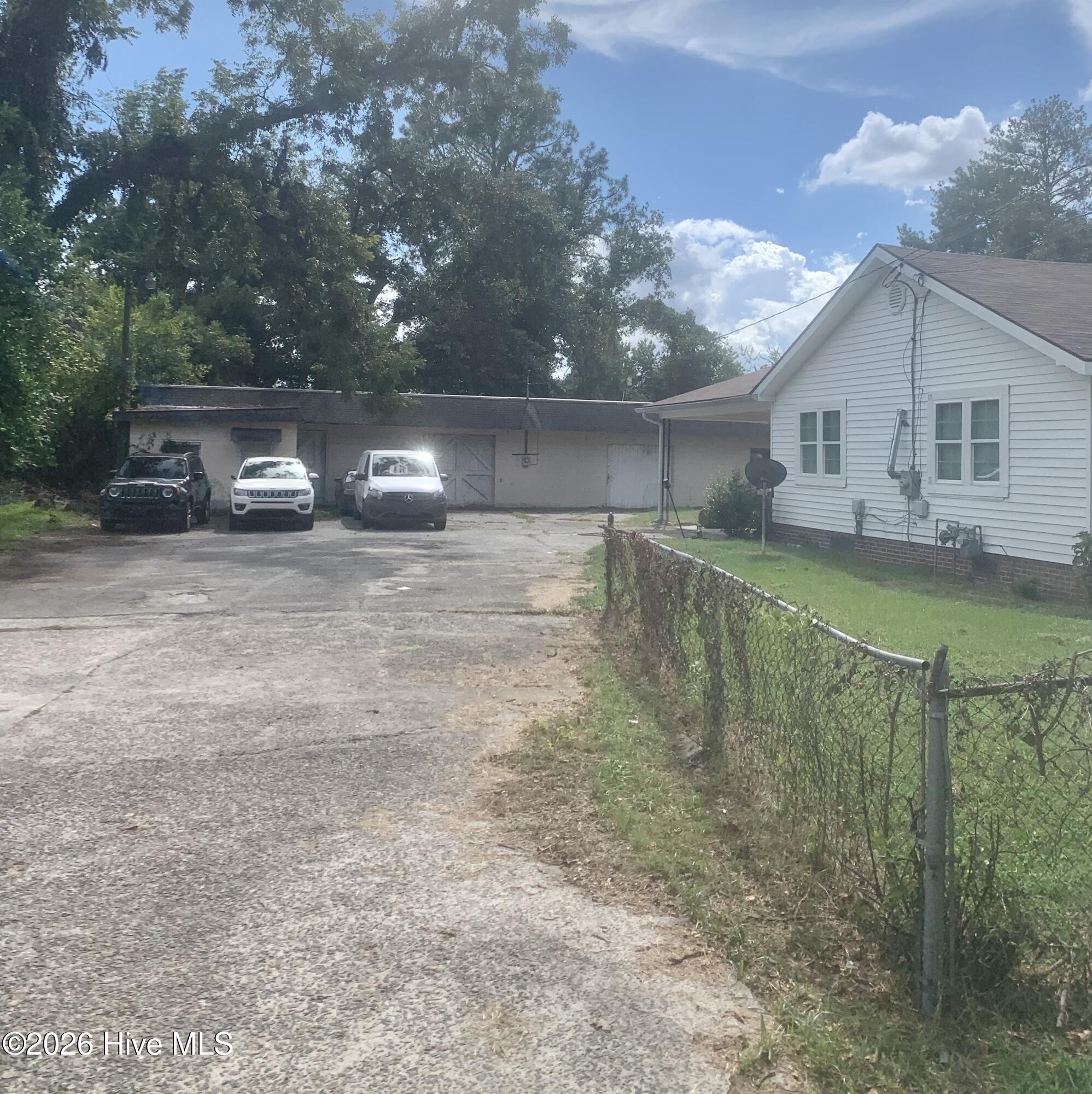 1917 Lazenby Drive Property Photo 23