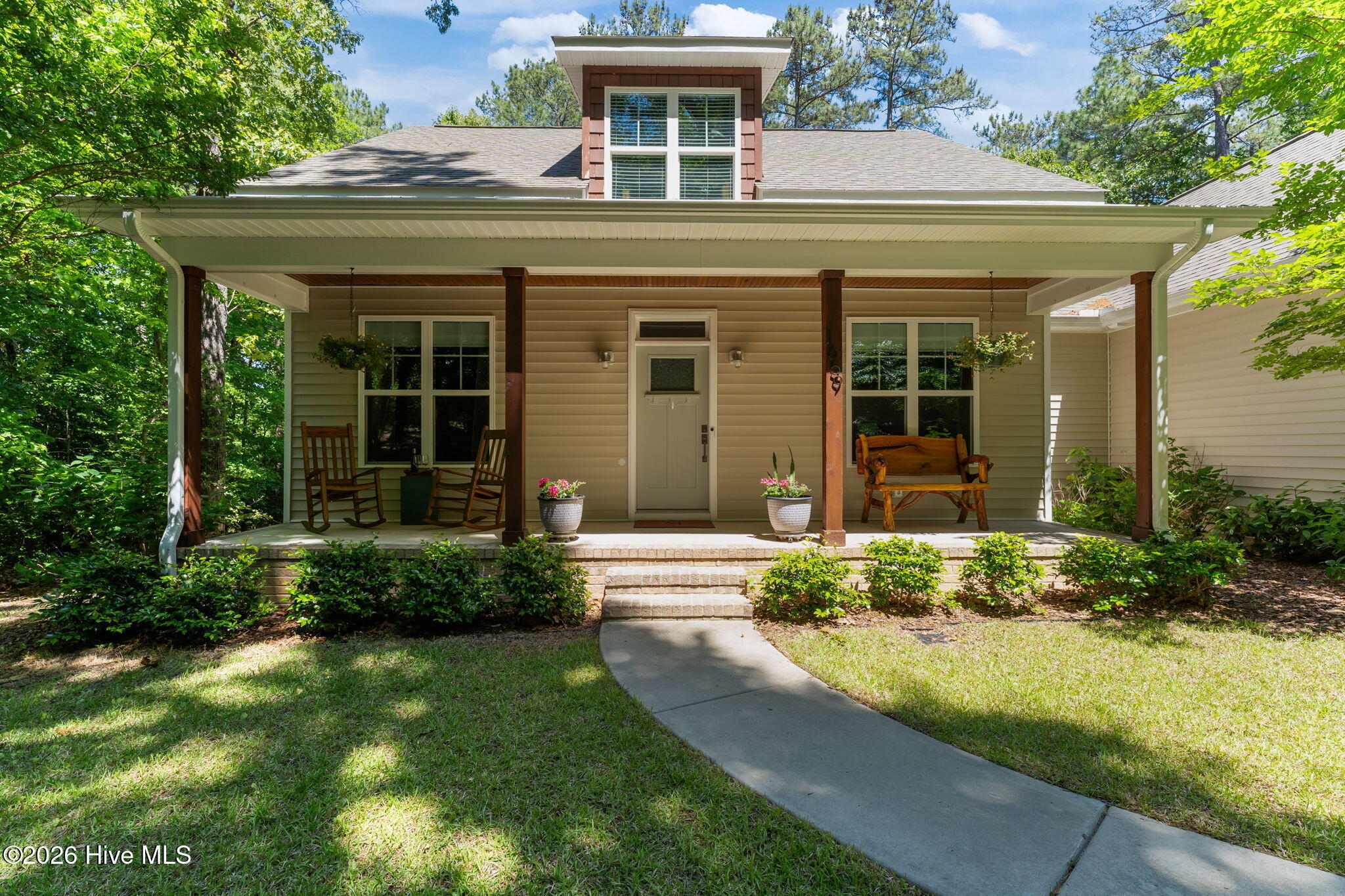 1659 E Indiana Avenue Property Photo 1