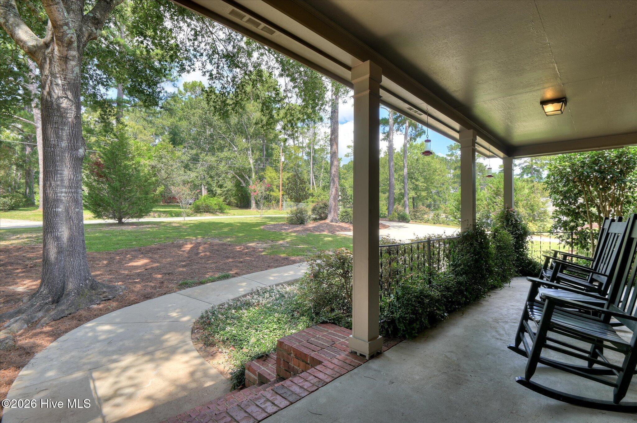 687 Spooner Drive Property Photo 8