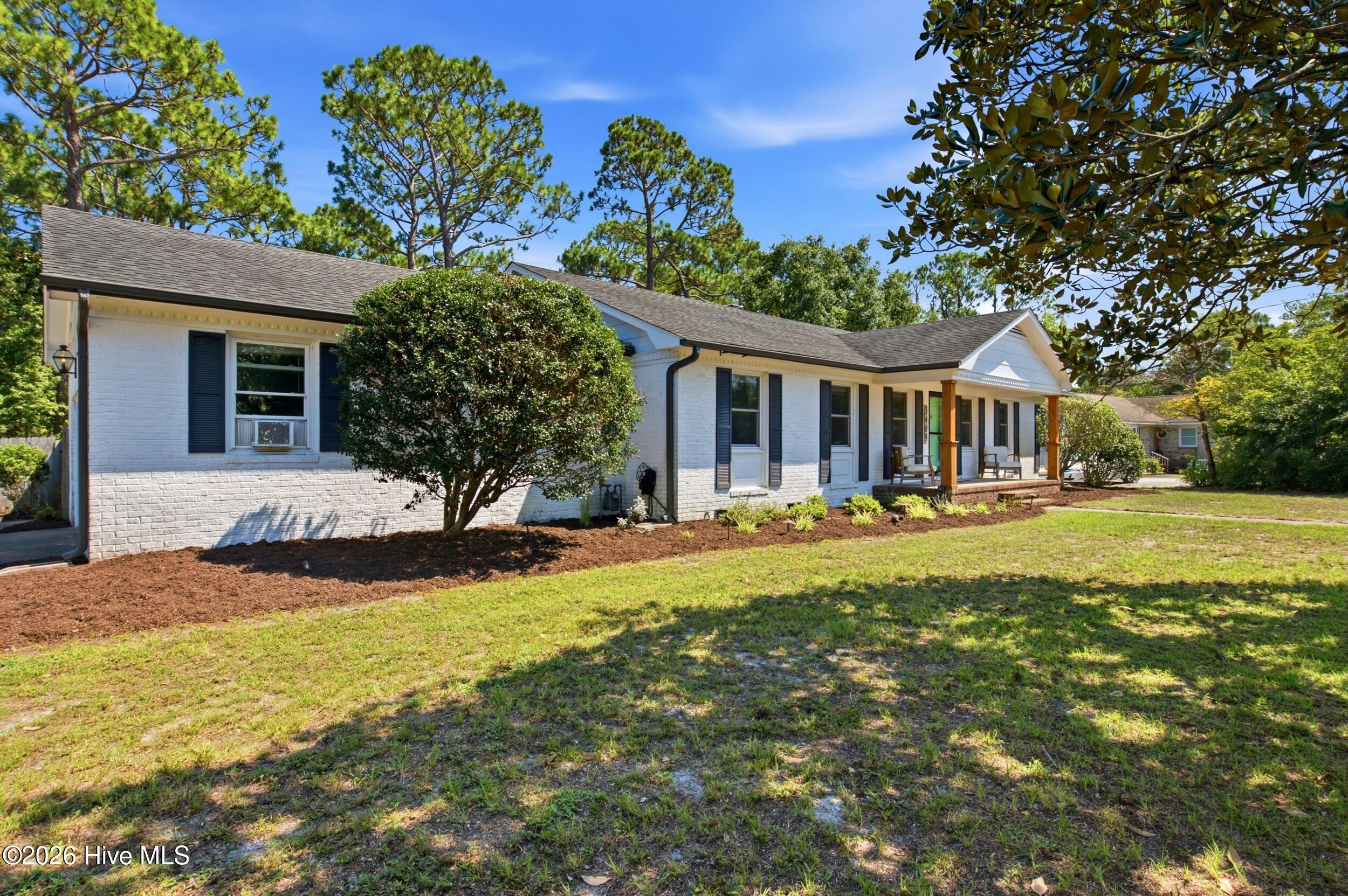 3409 Bragg Drive Property Photo 2