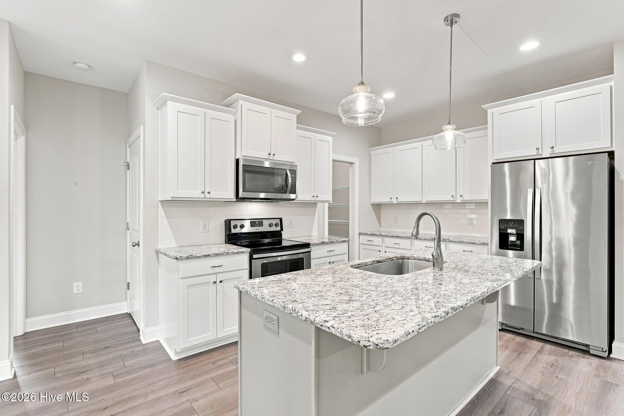 129 Devonshire Avenue W Property Photo 8