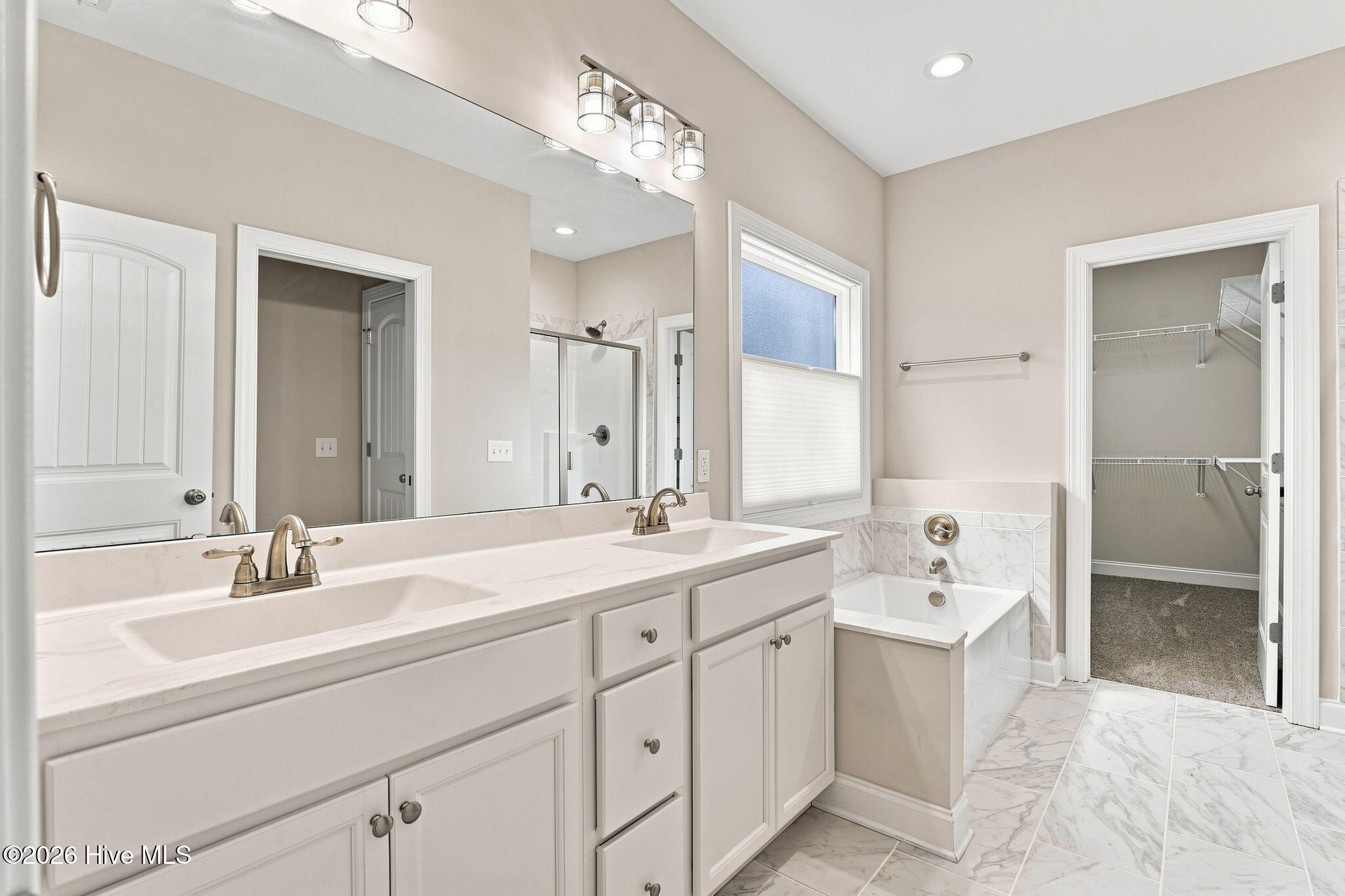 129 Devonshire Avenue W Property Photo 15