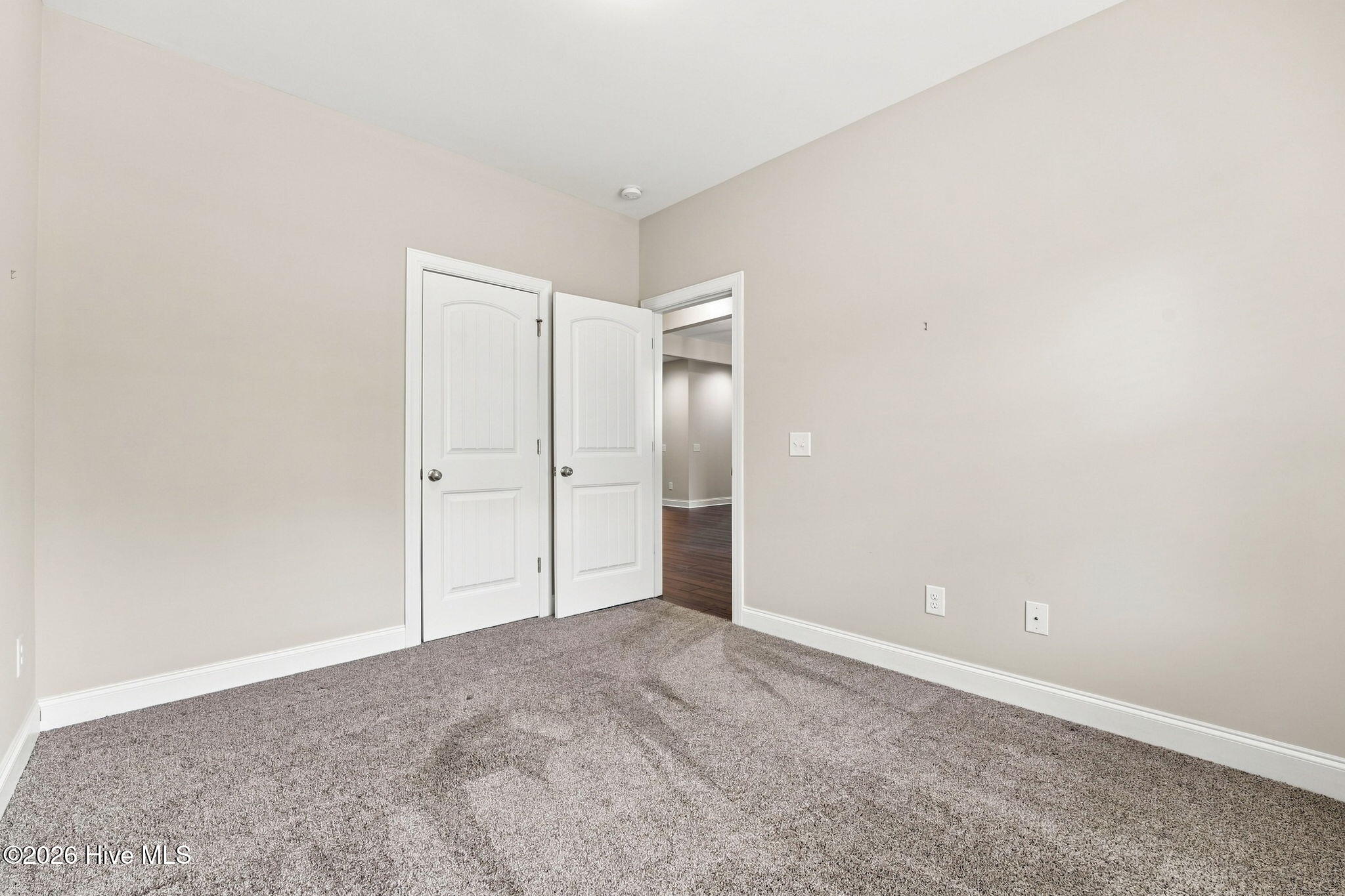 129 Devonshire Avenue W Property Photo 19