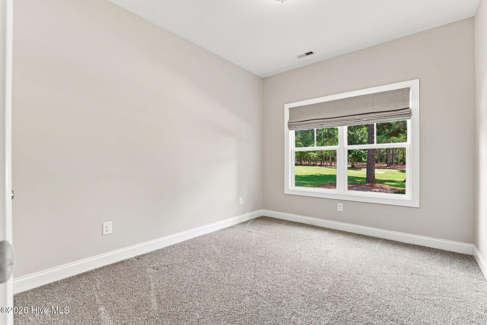 129 Devonshire Avenue W Property Photo 22