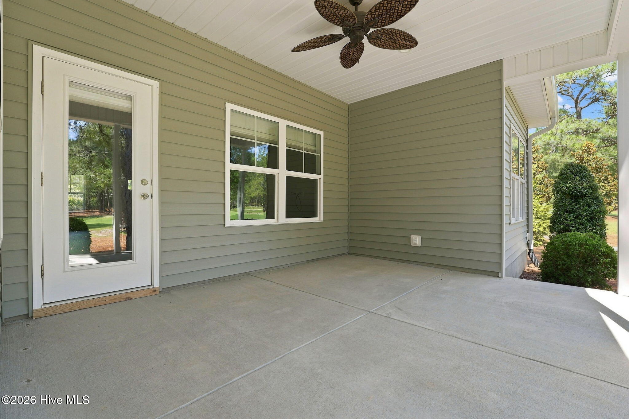 129 Devonshire Avenue W Property Photo 24