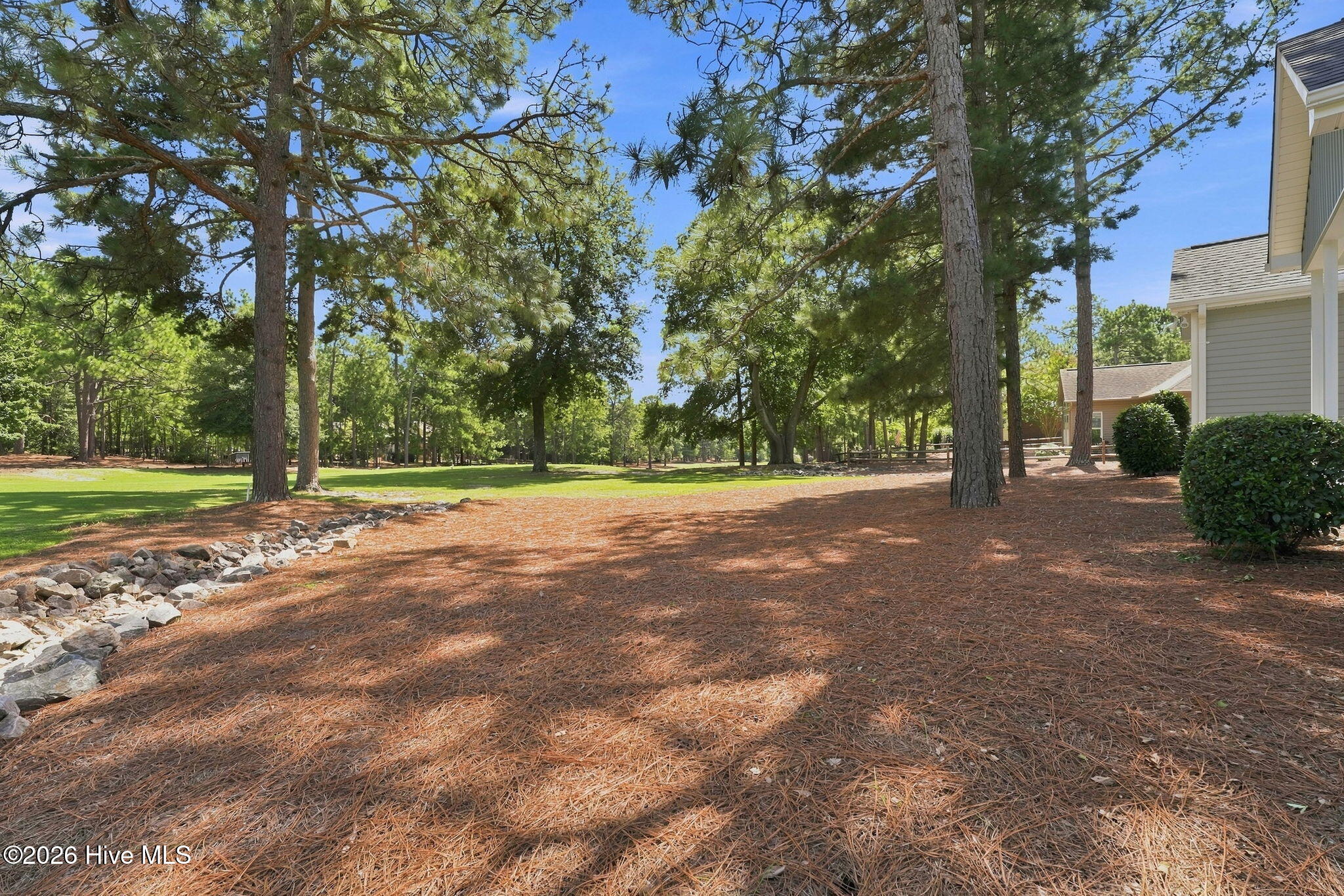 129 Devonshire Avenue W Property Photo 28