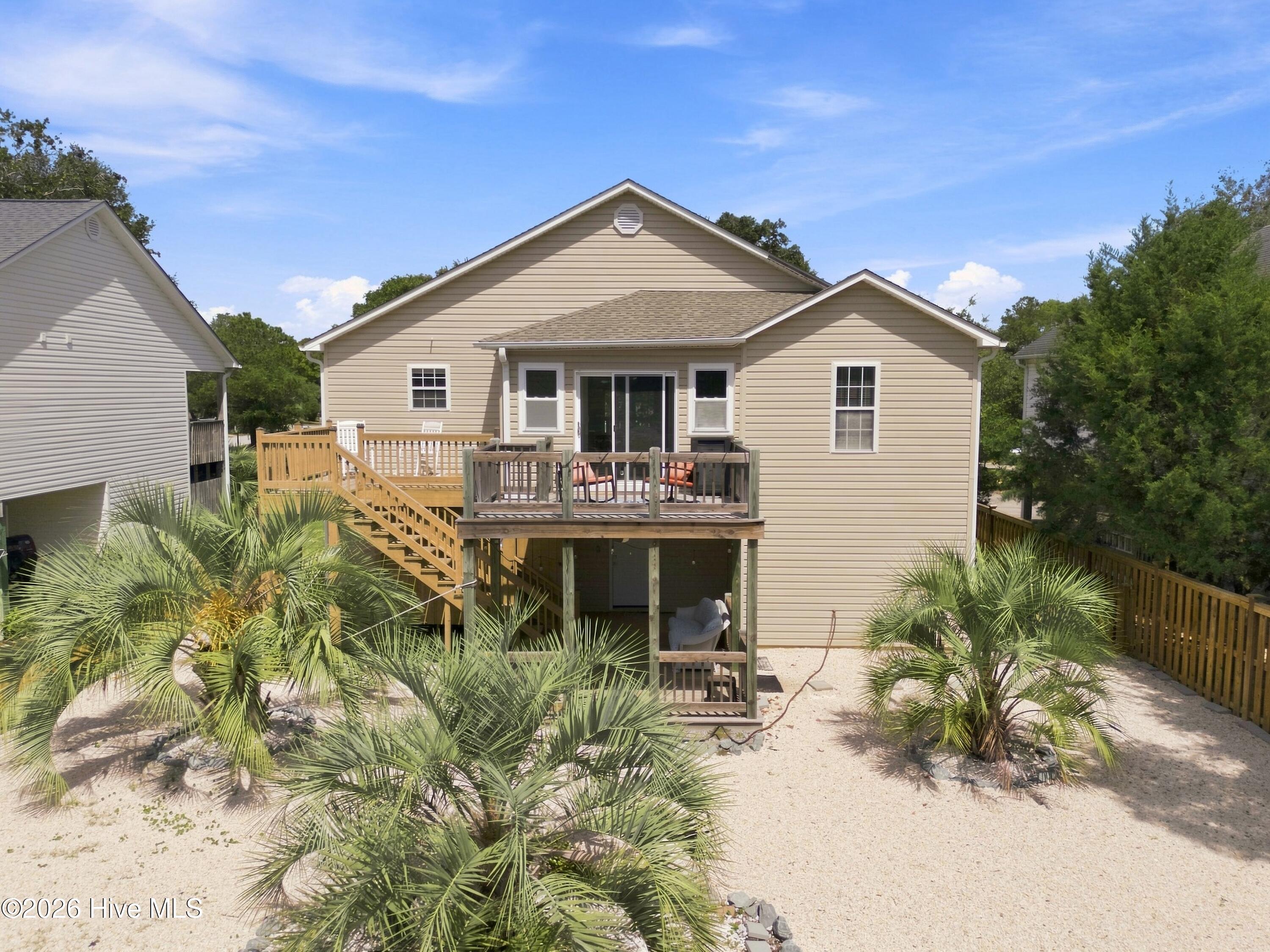 303 E Oak Island Drive Property Photo 34