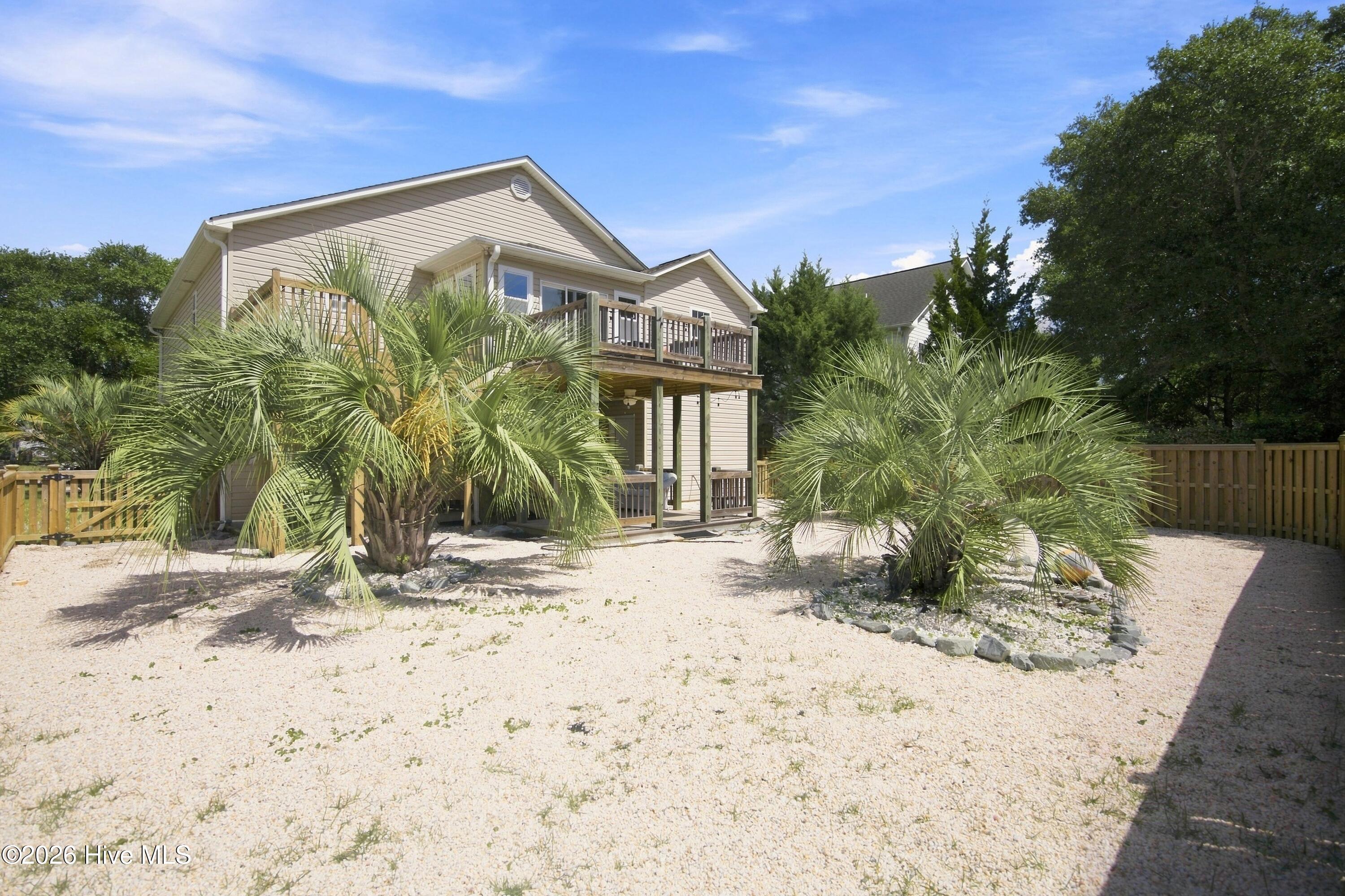 303 E Oak Island Drive Property Photo 36