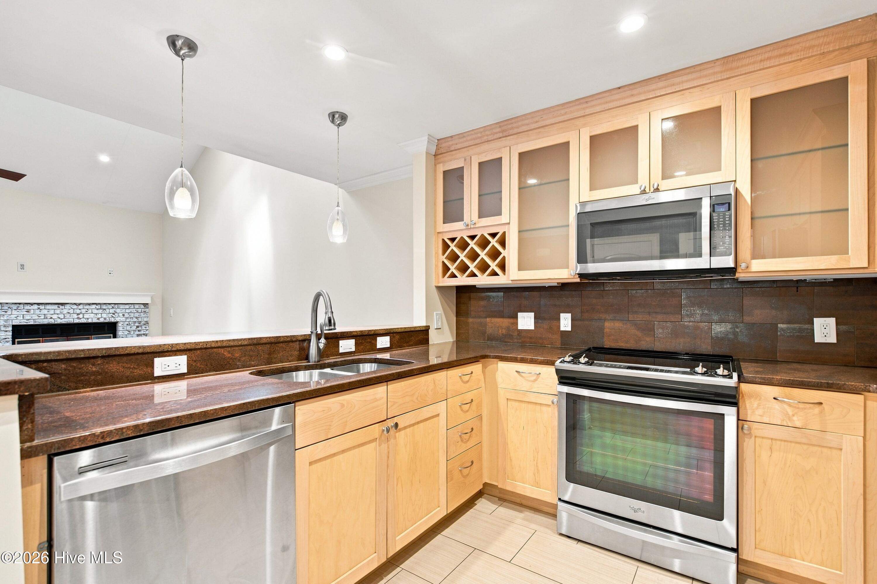 1800 Eastwood Road Apt 242 Property Photo 5