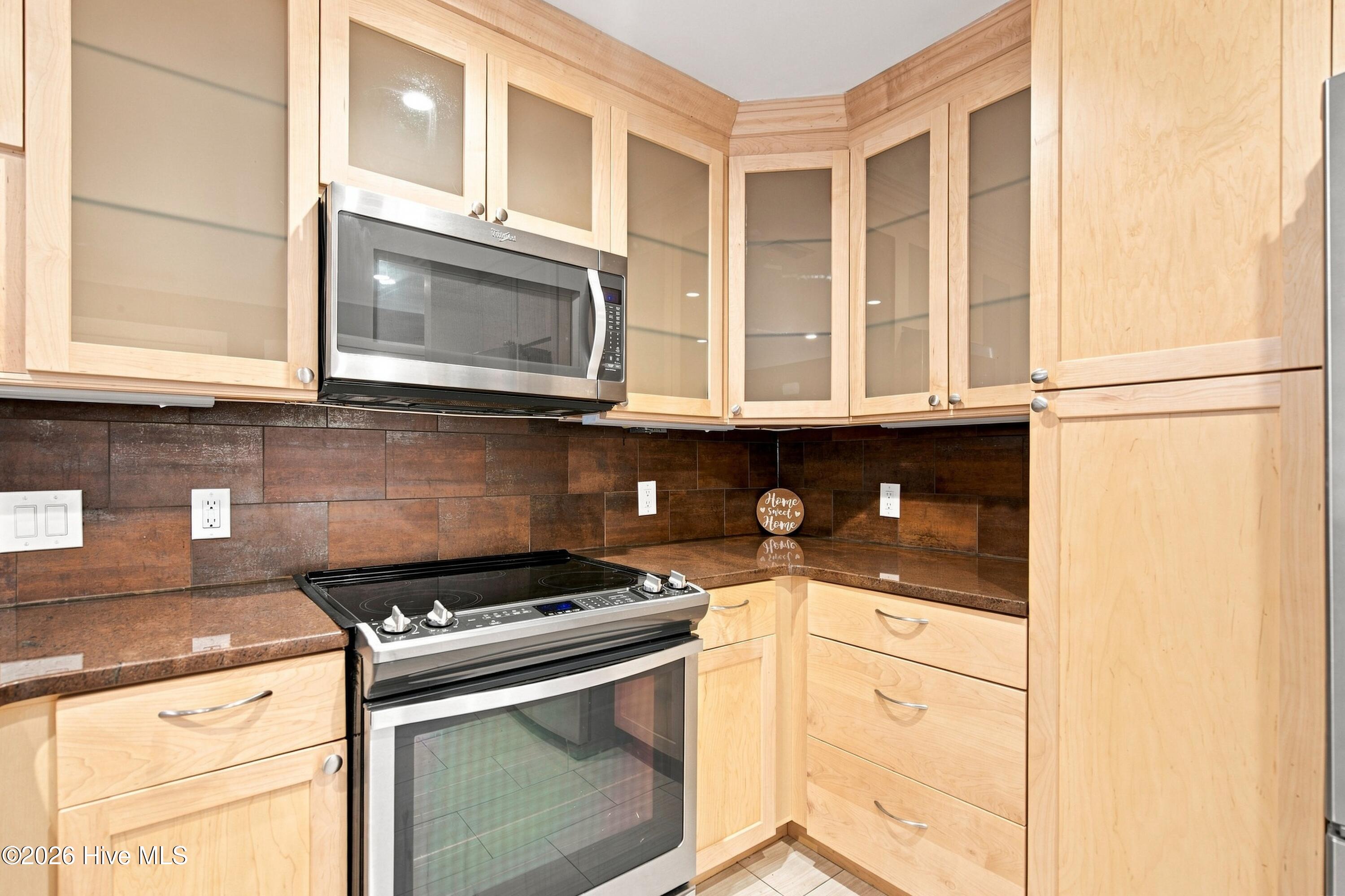 1800 Eastwood Road Apt 242 Property Photo 7