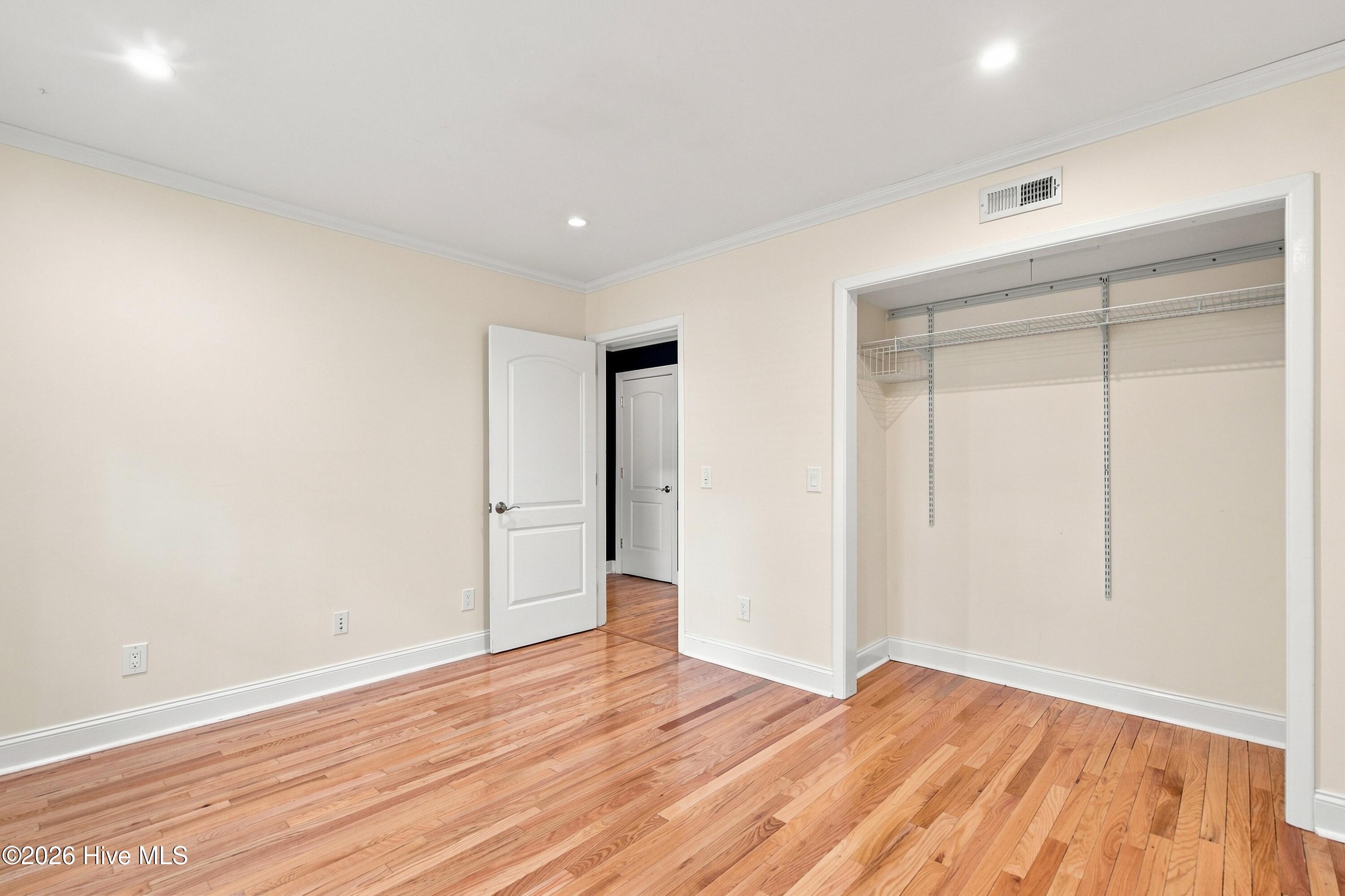 1800 Eastwood Road Apt 242 Property Photo 24