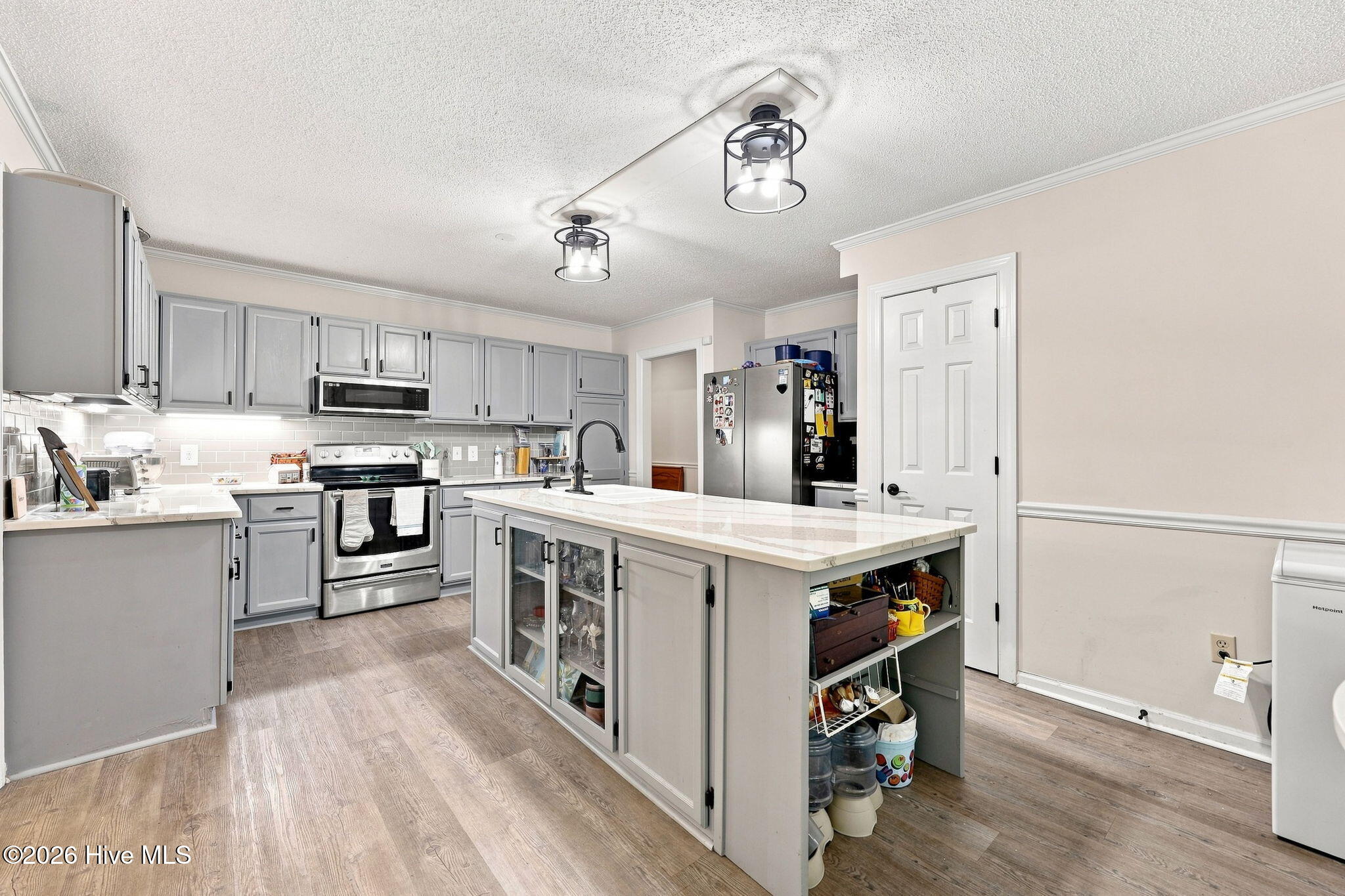 1006 River Hill Drive Property Photo 12