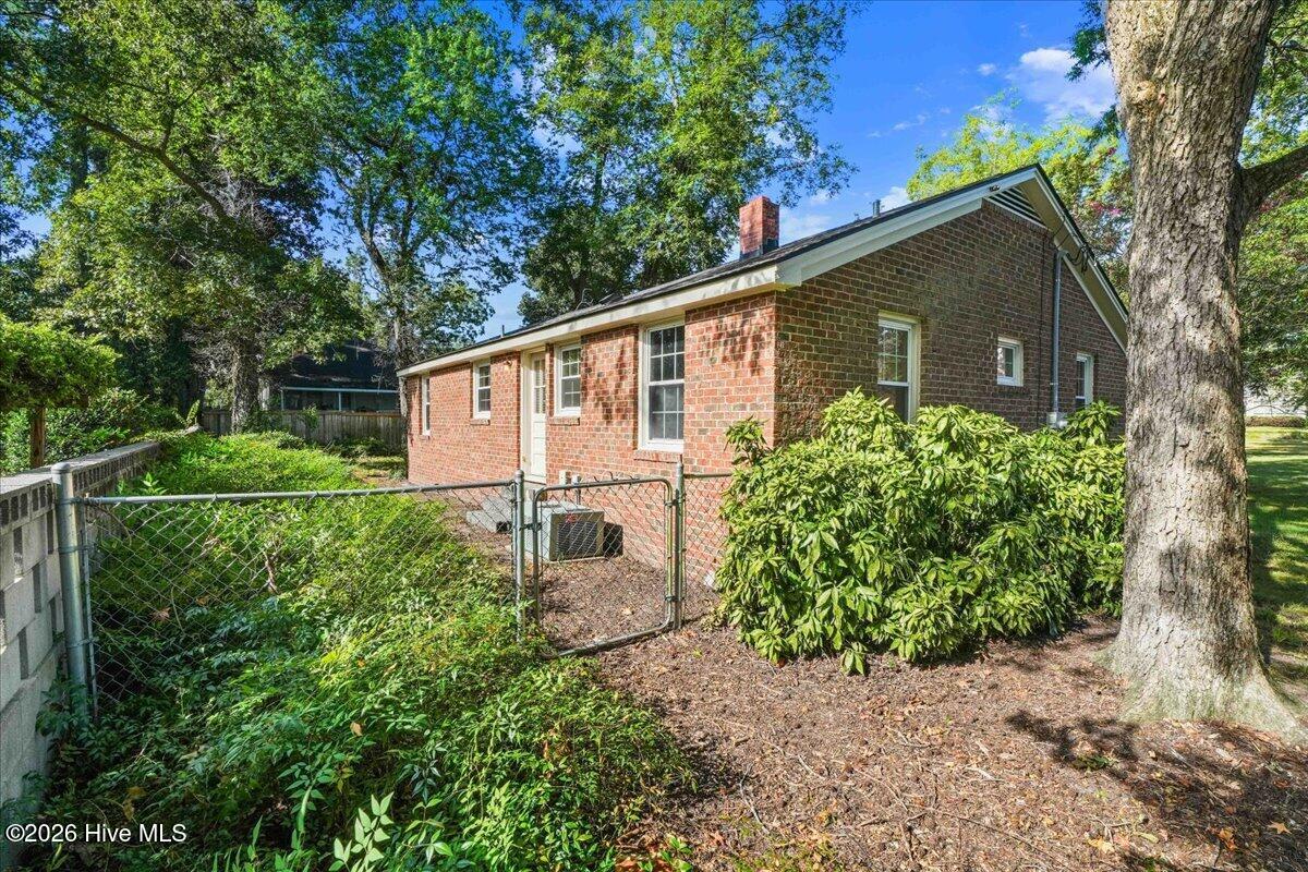 411 S 3rd Street Property Photo 11