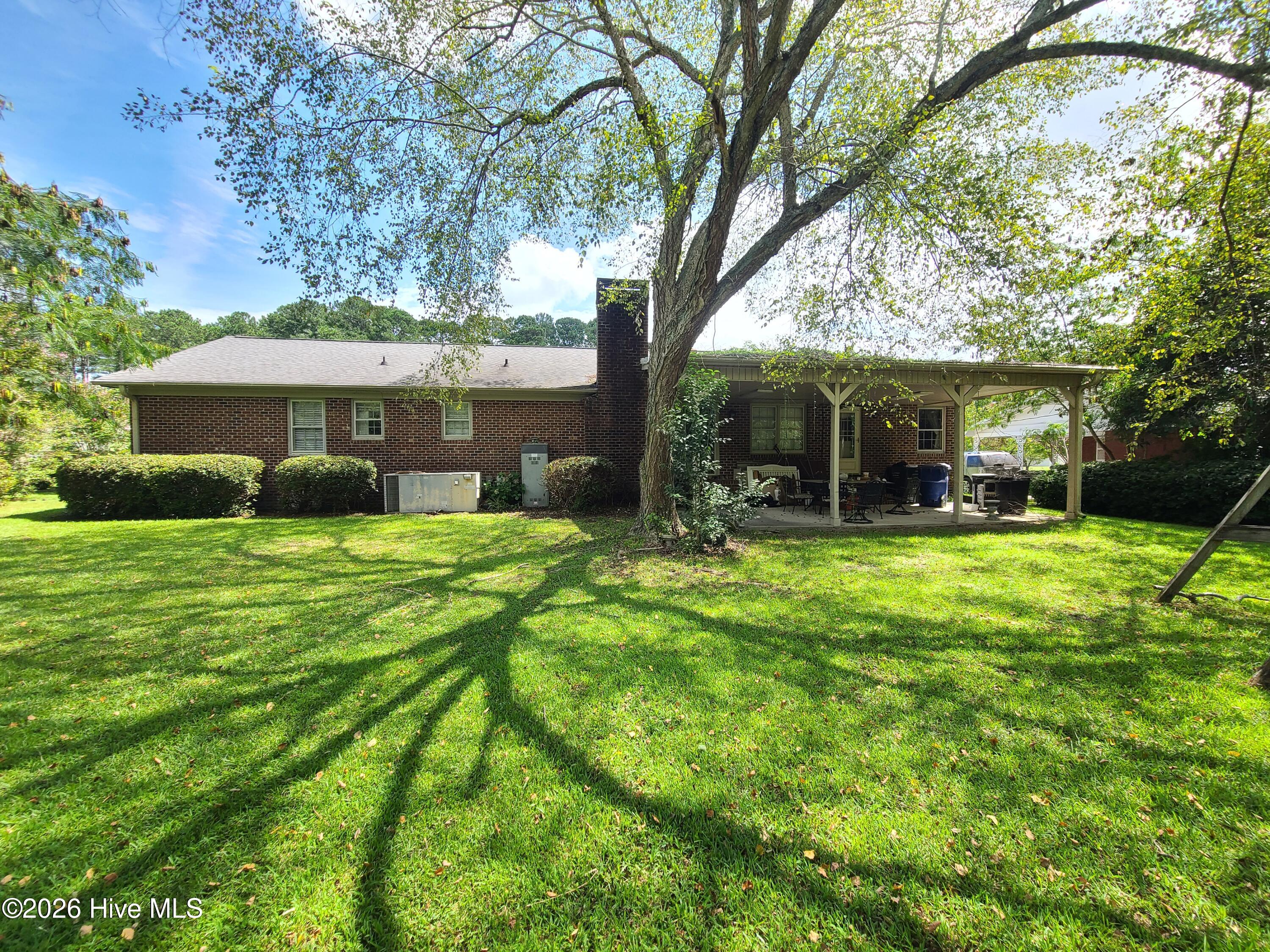 2904 Graham Drive Property Photo 2