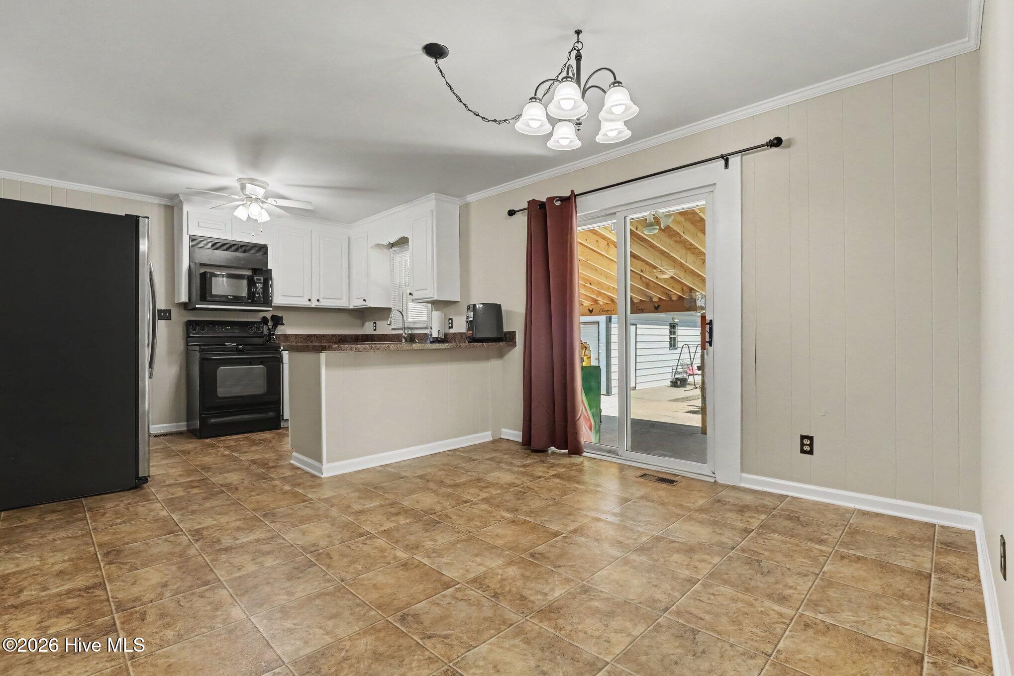 200 Paceville Road Property Photo 5