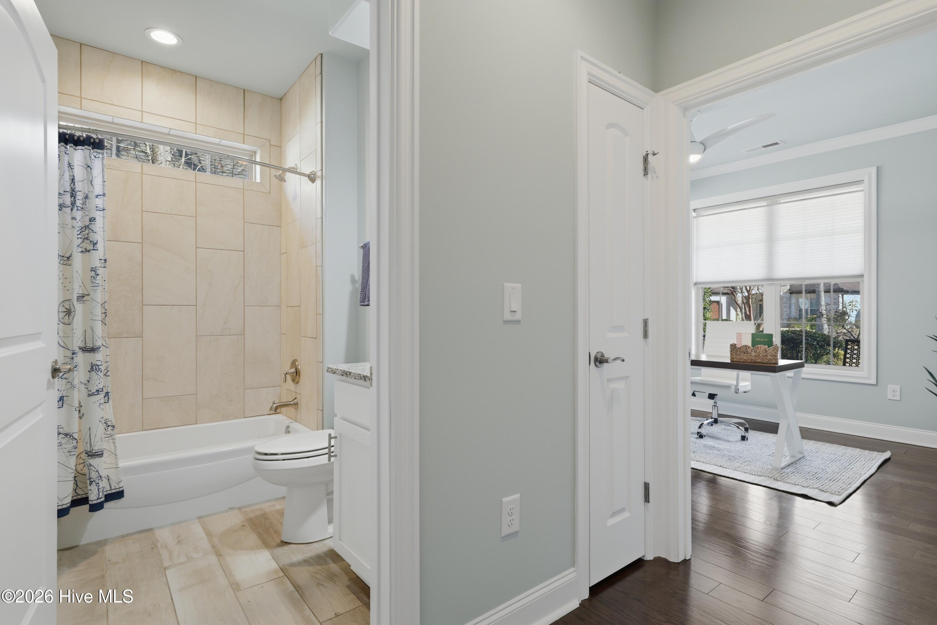 653 Jenoa Loop Property Photo 9