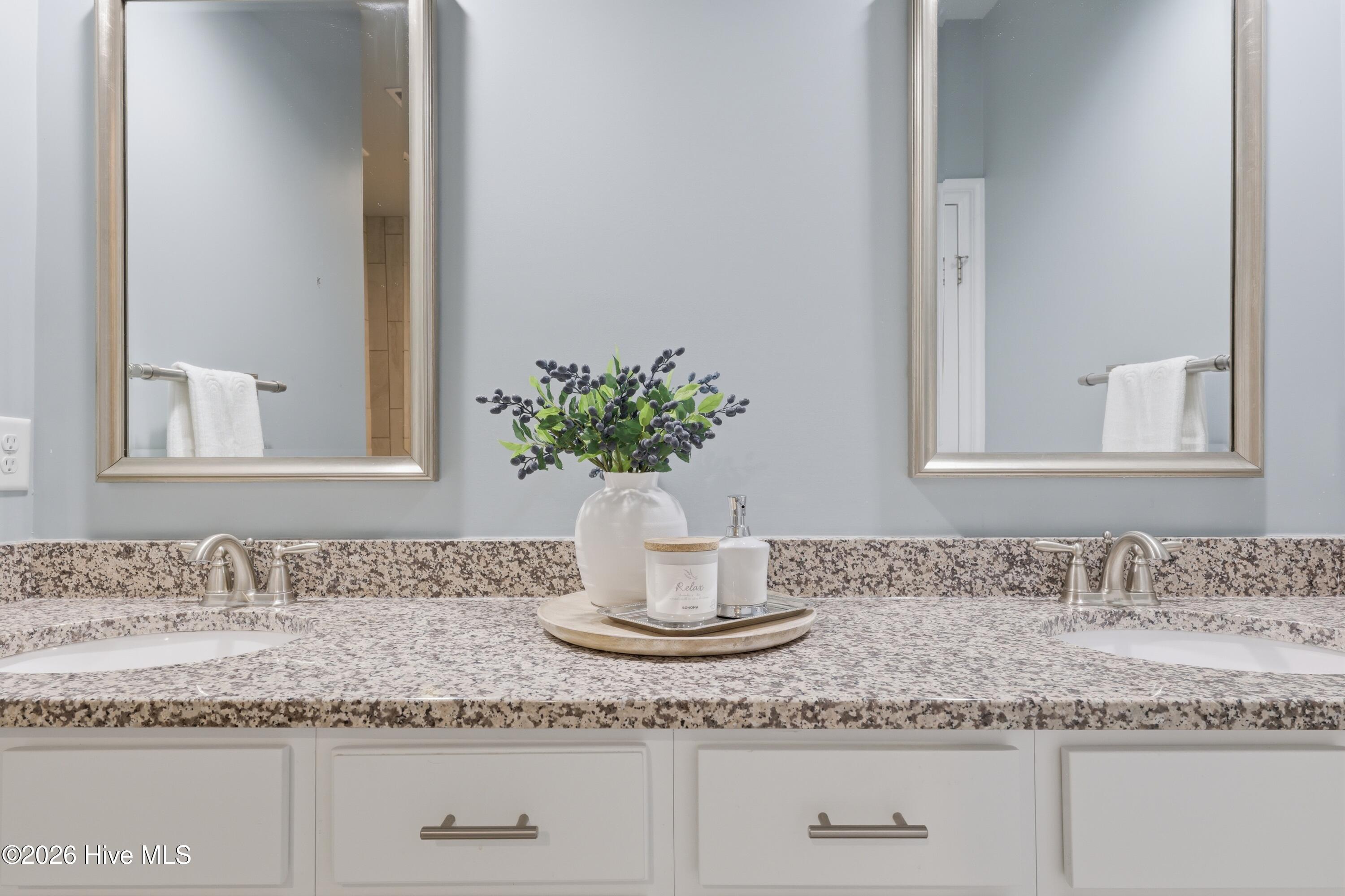 653 Jenoa Loop Property Photo 47