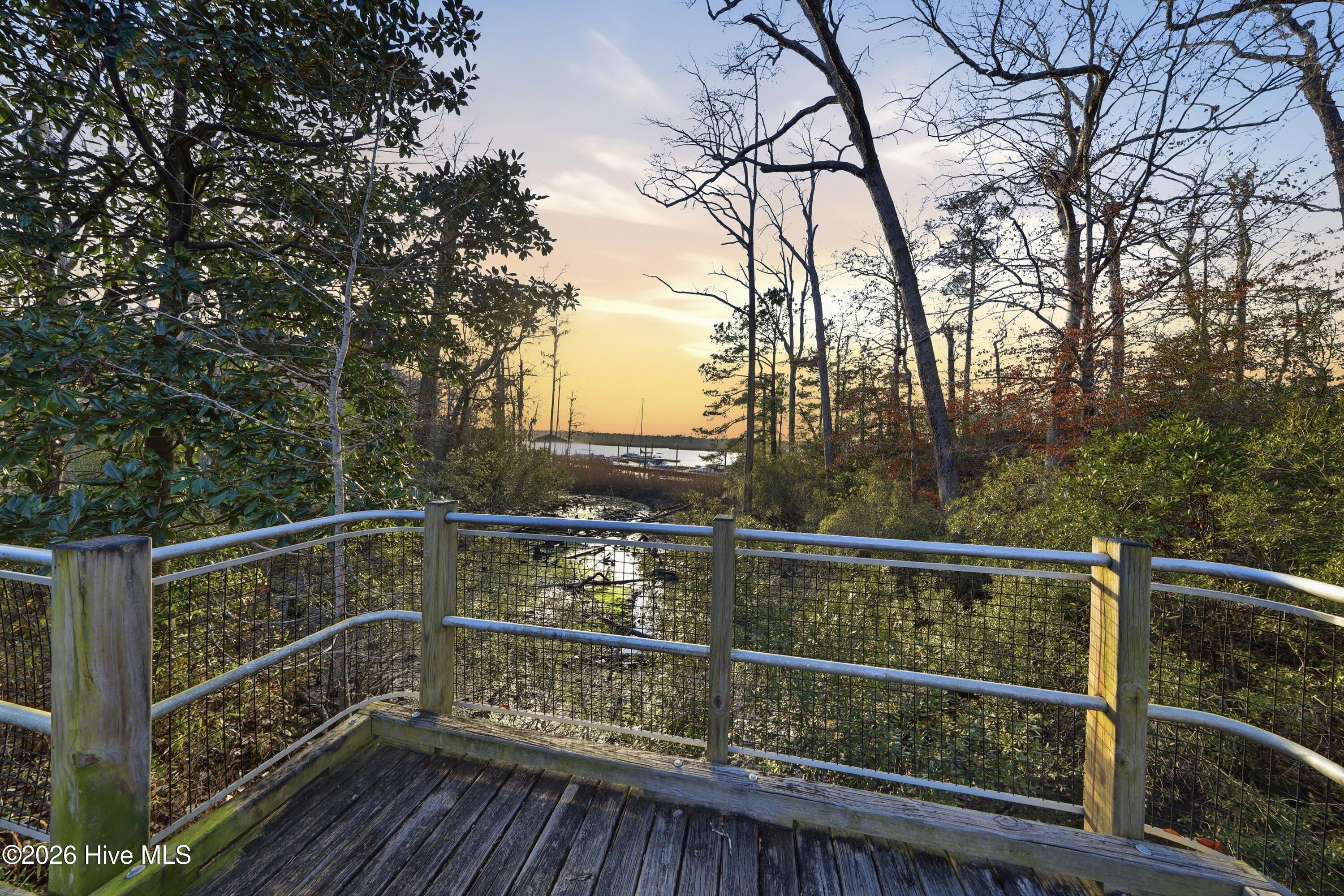 653 Jenoa Loop Property Photo 80