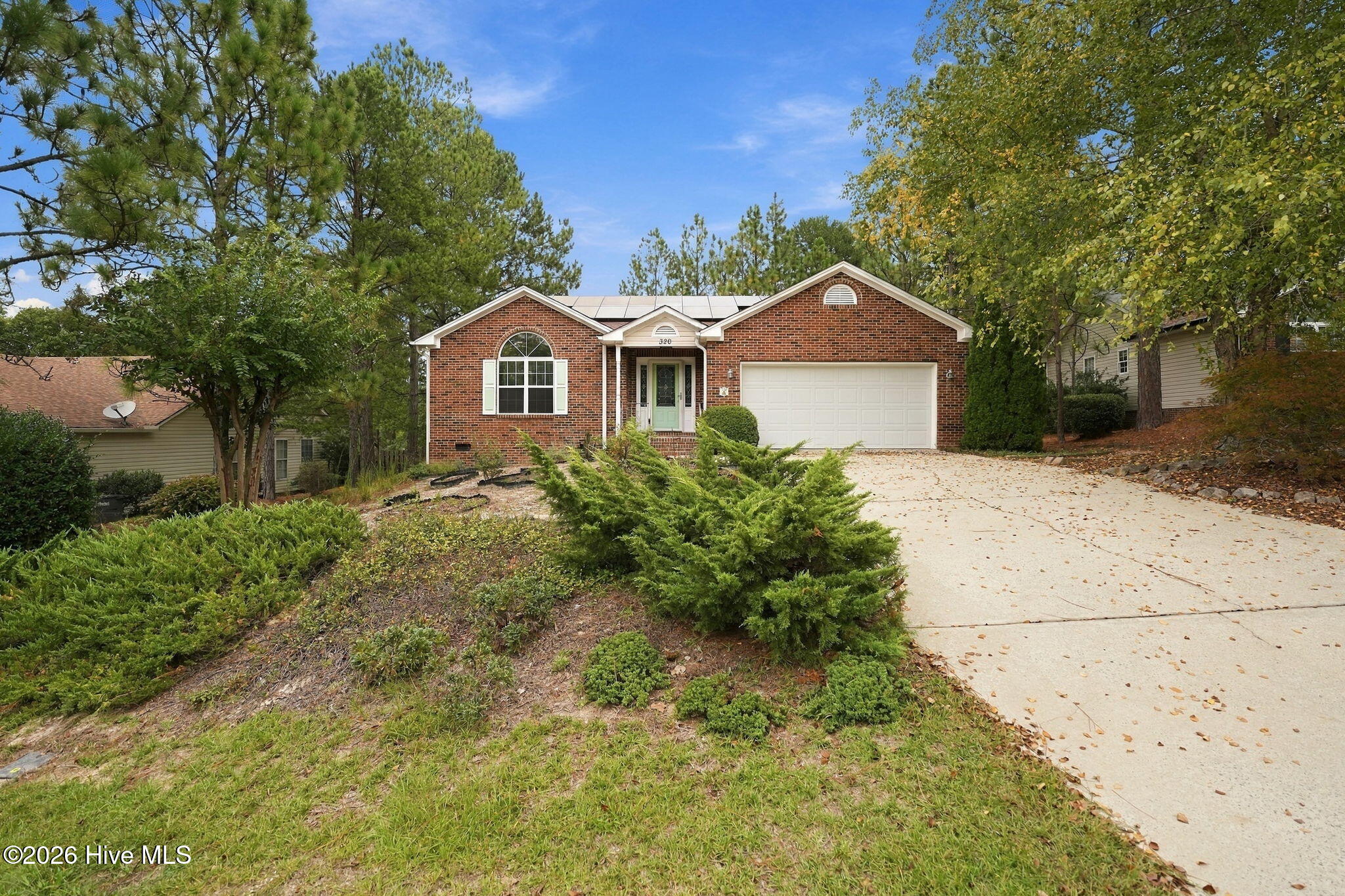 320 Fox Run Road Property Photo 1