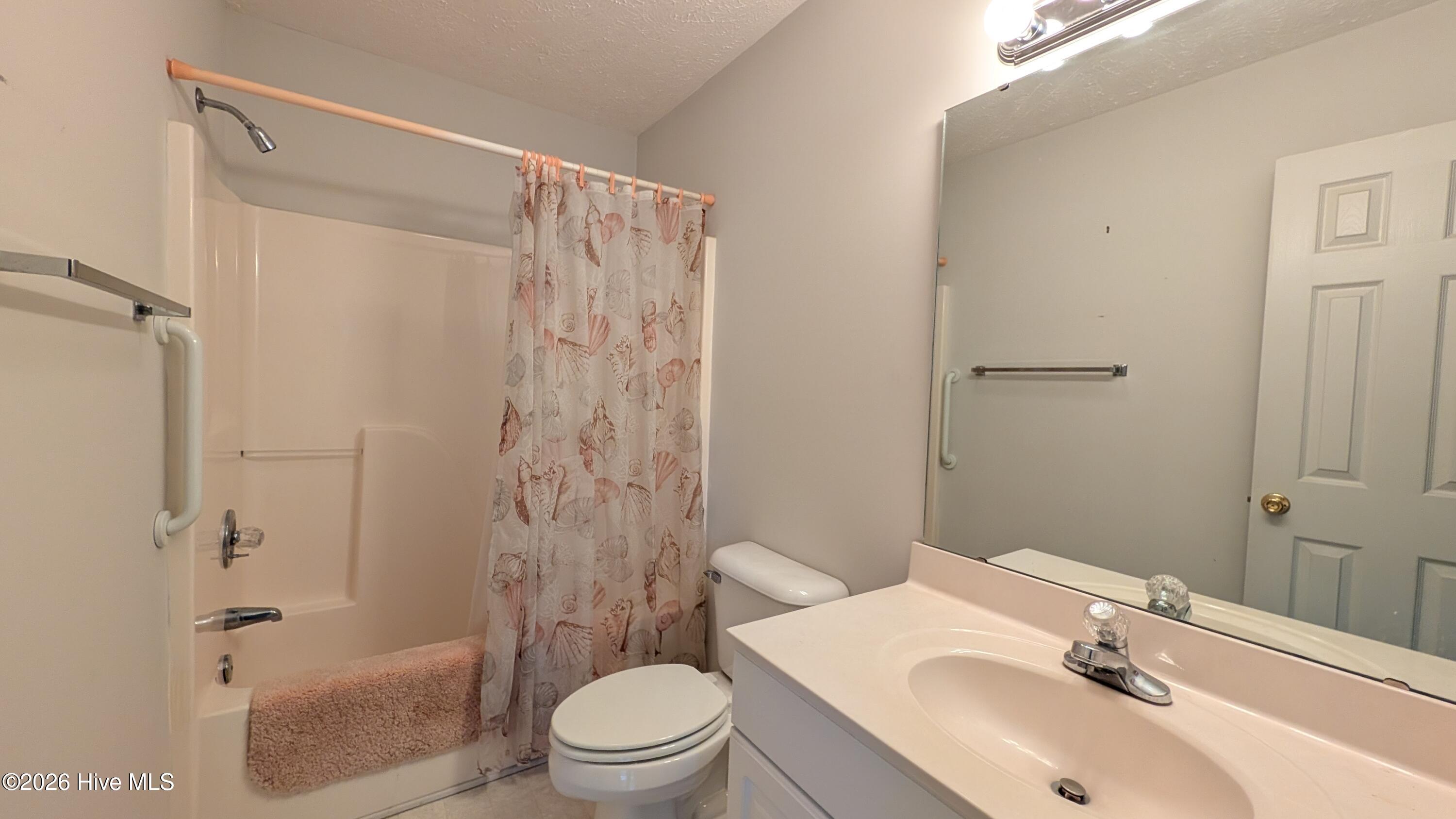 320 Fox Run Road Property Photo 6
