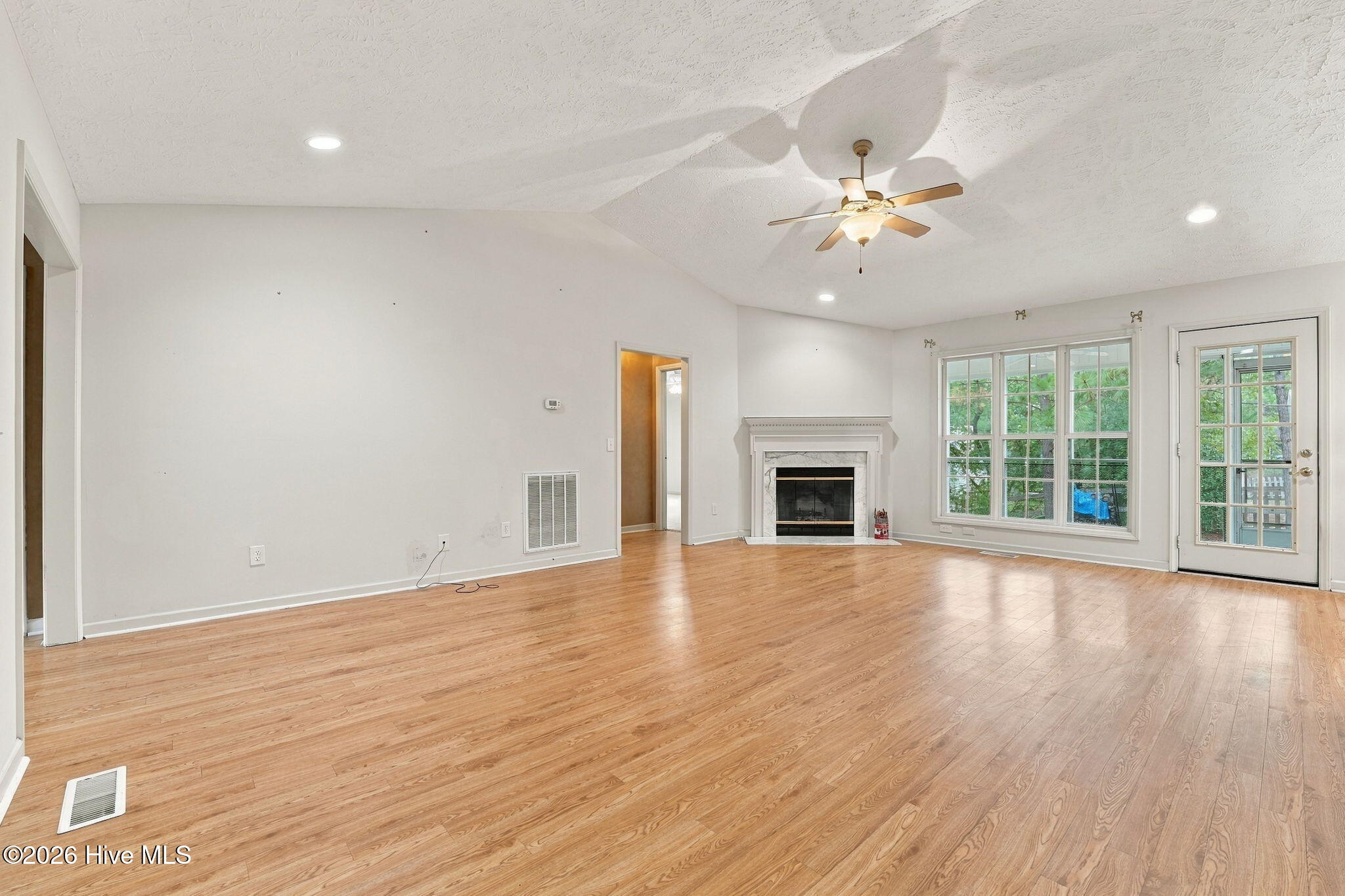 320 Fox Run Road Property Photo 6