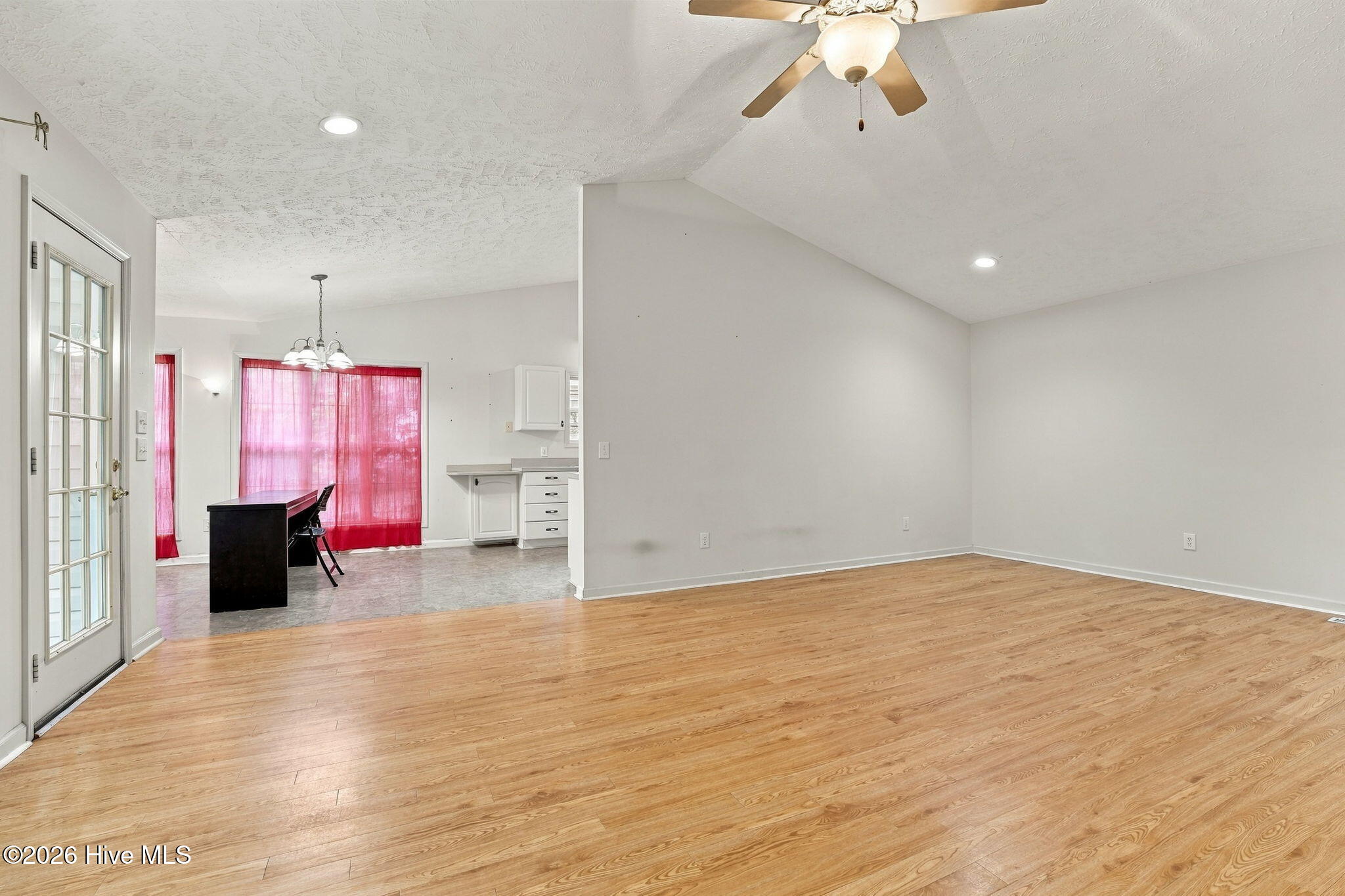 320 Fox Run Road Property Photo 8