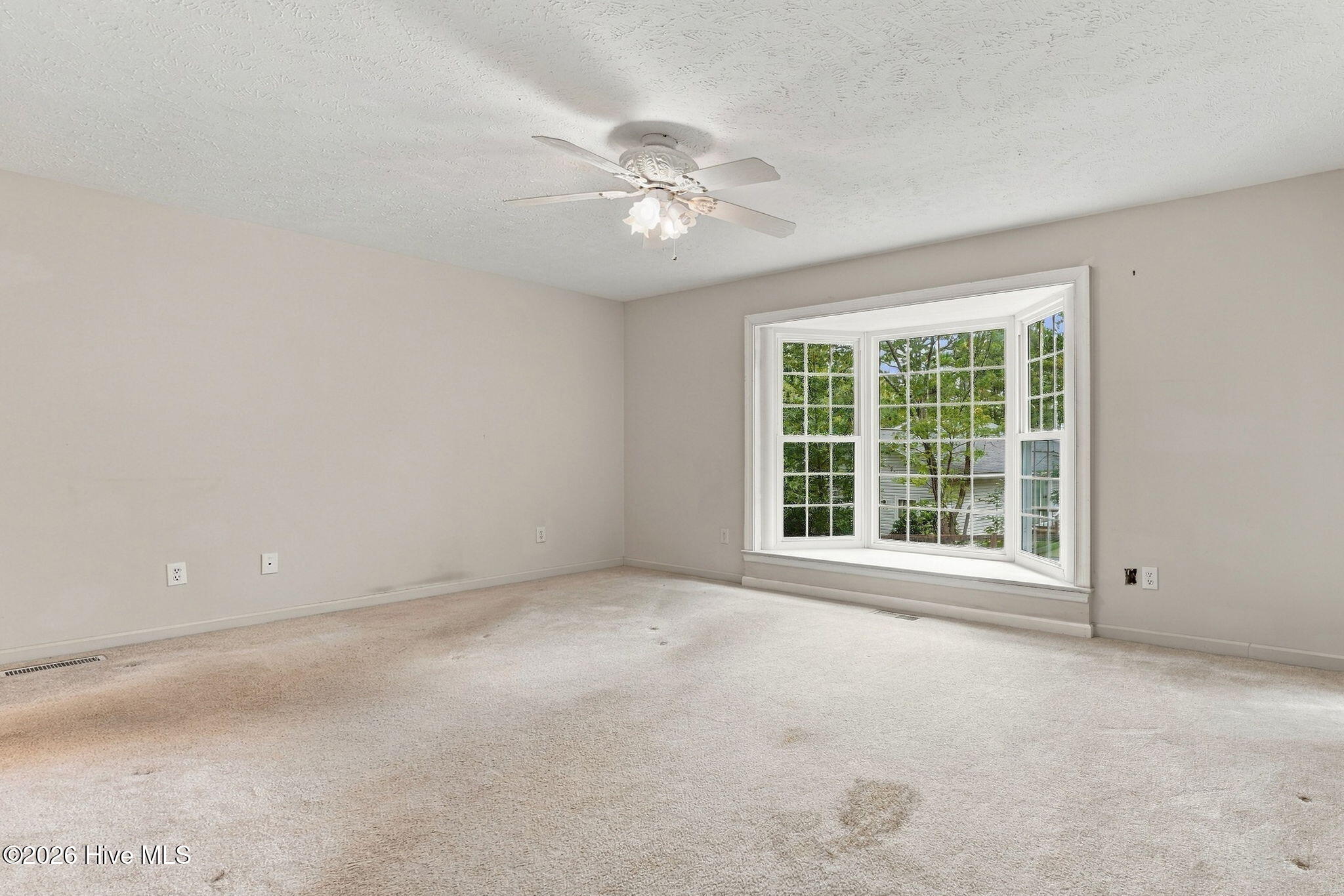 320 Fox Run Road Property Photo 17