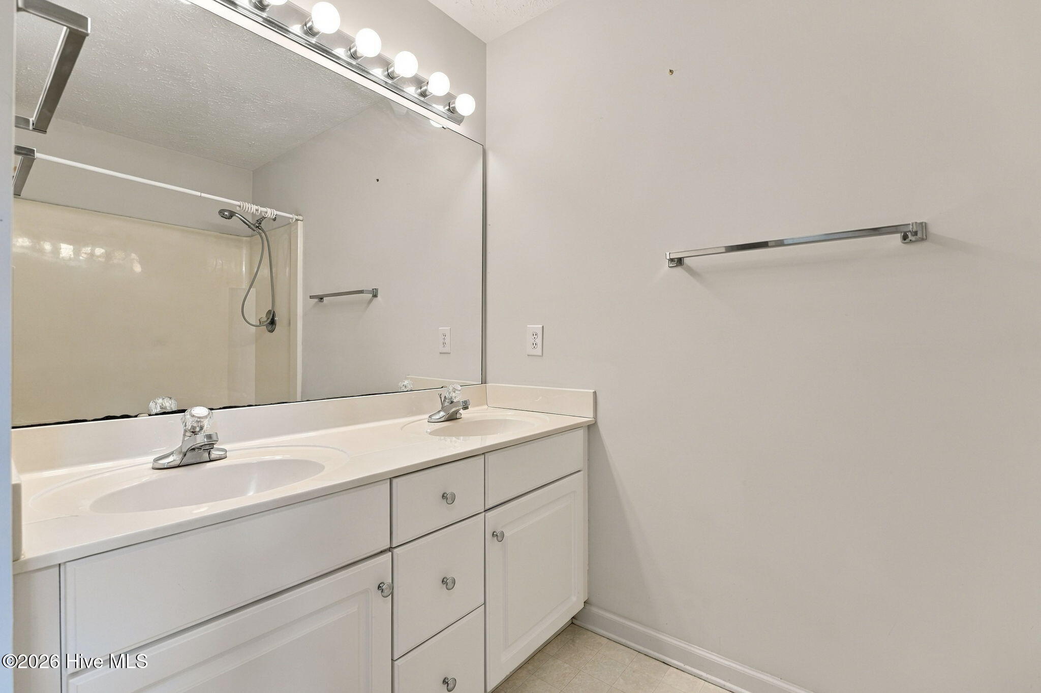 320 Fox Run Road Property Photo 20