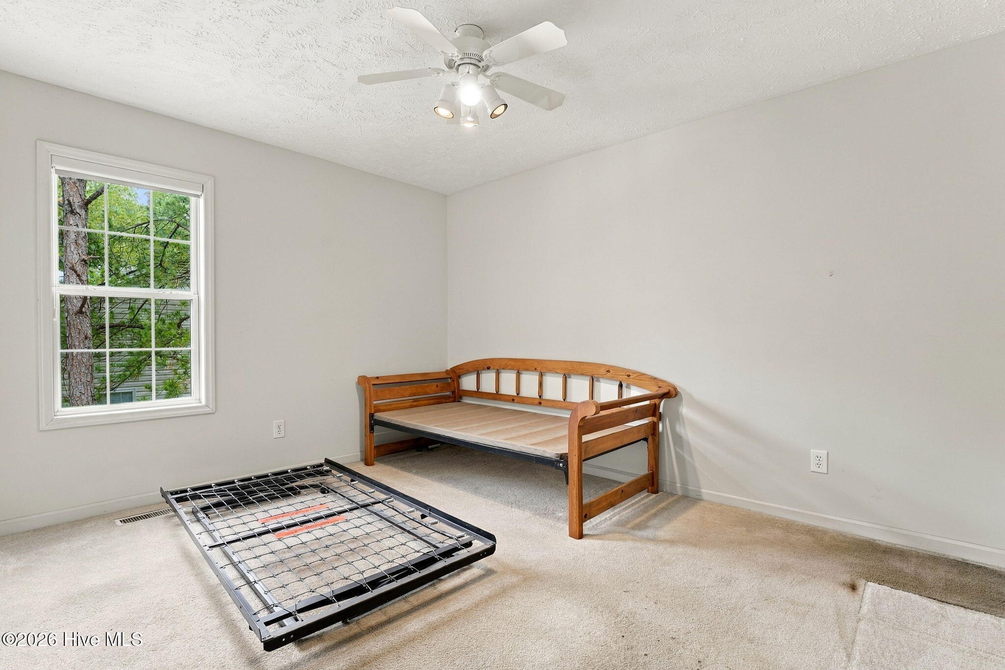 320 Fox Run Road Property Photo 24