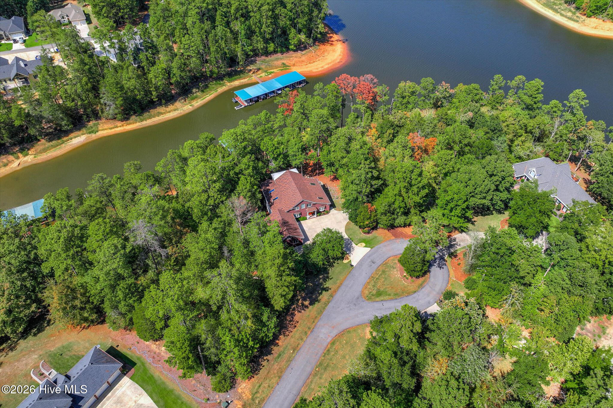 128 Waters Edge Drive Property Photo 4