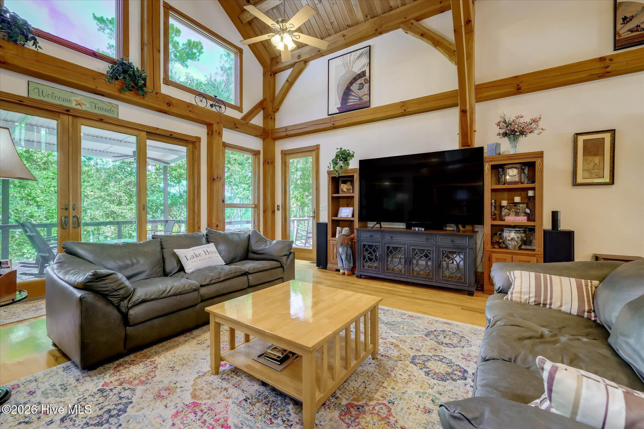 128 Waters Edge Drive Property Photo 19