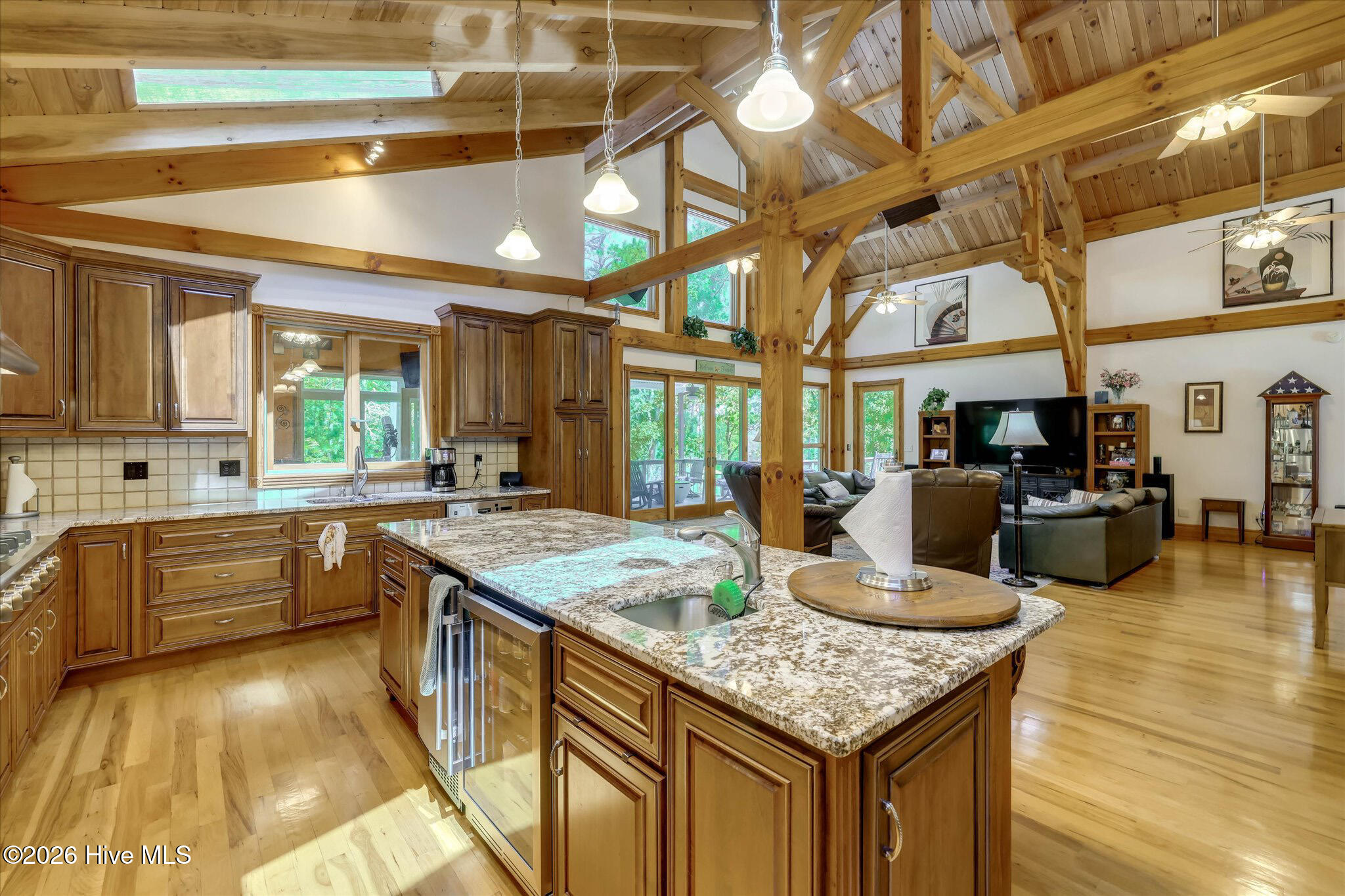 128 Waters Edge Drive Property Photo 25