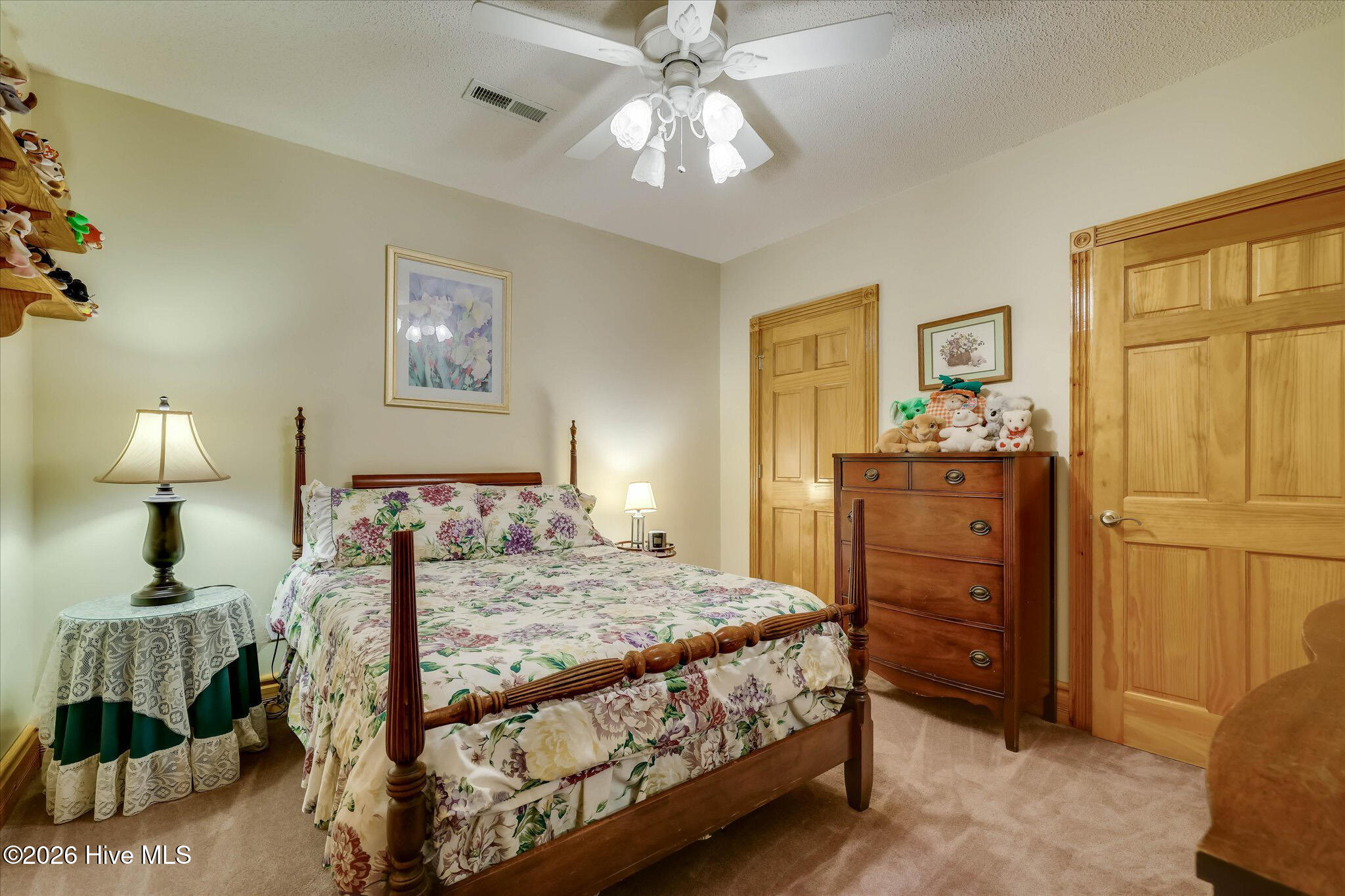 128 Waters Edge Drive Property Photo 53