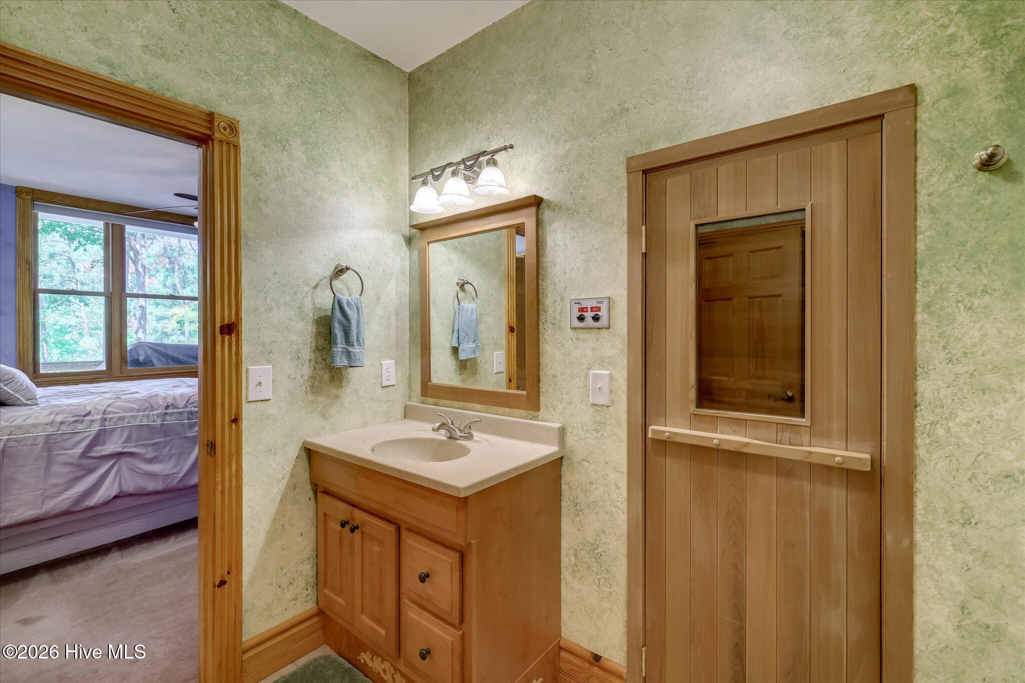 128 Waters Edge Drive Property Photo 71