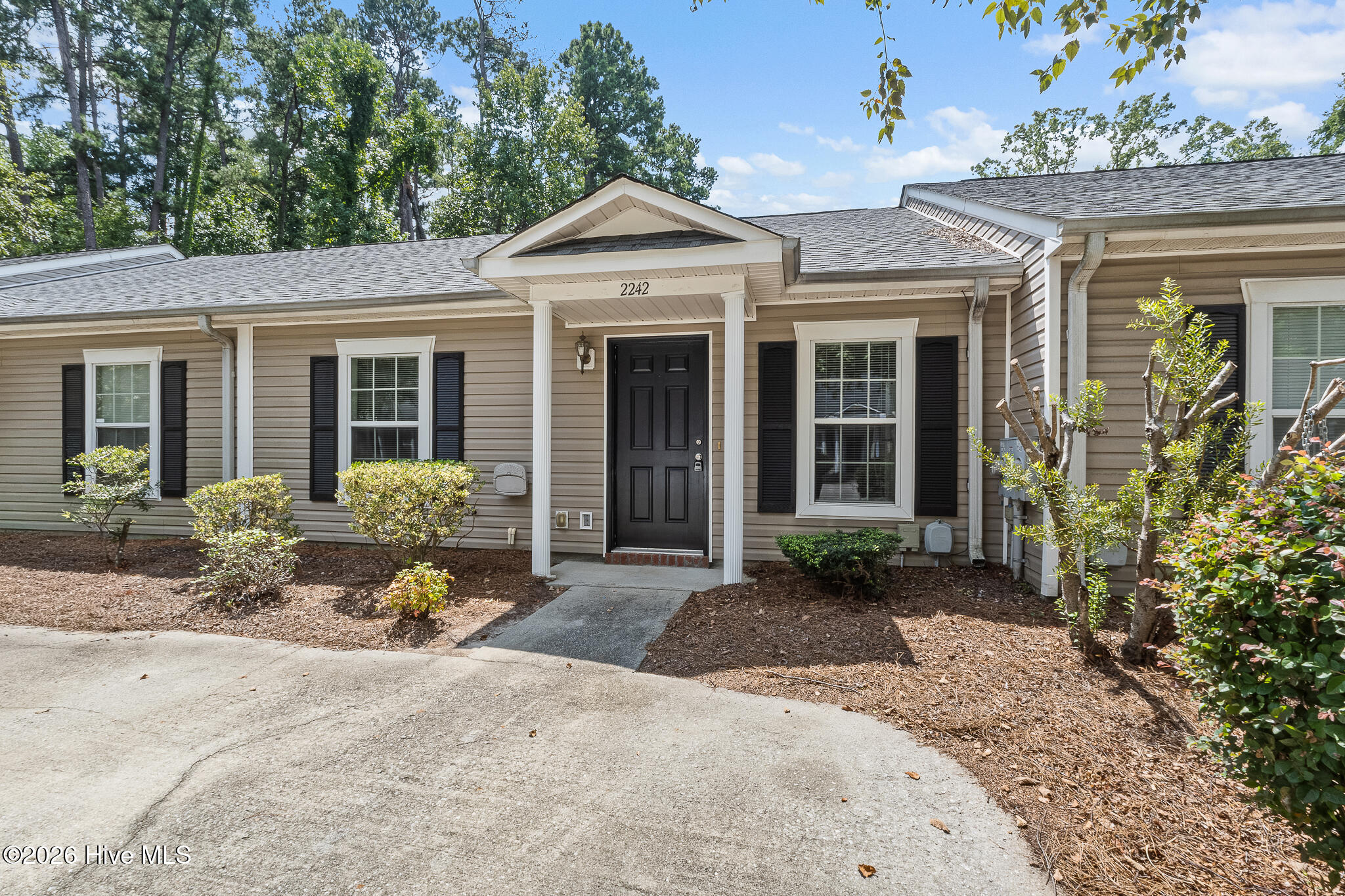 2242 Bridgeton Road Property Photo 1