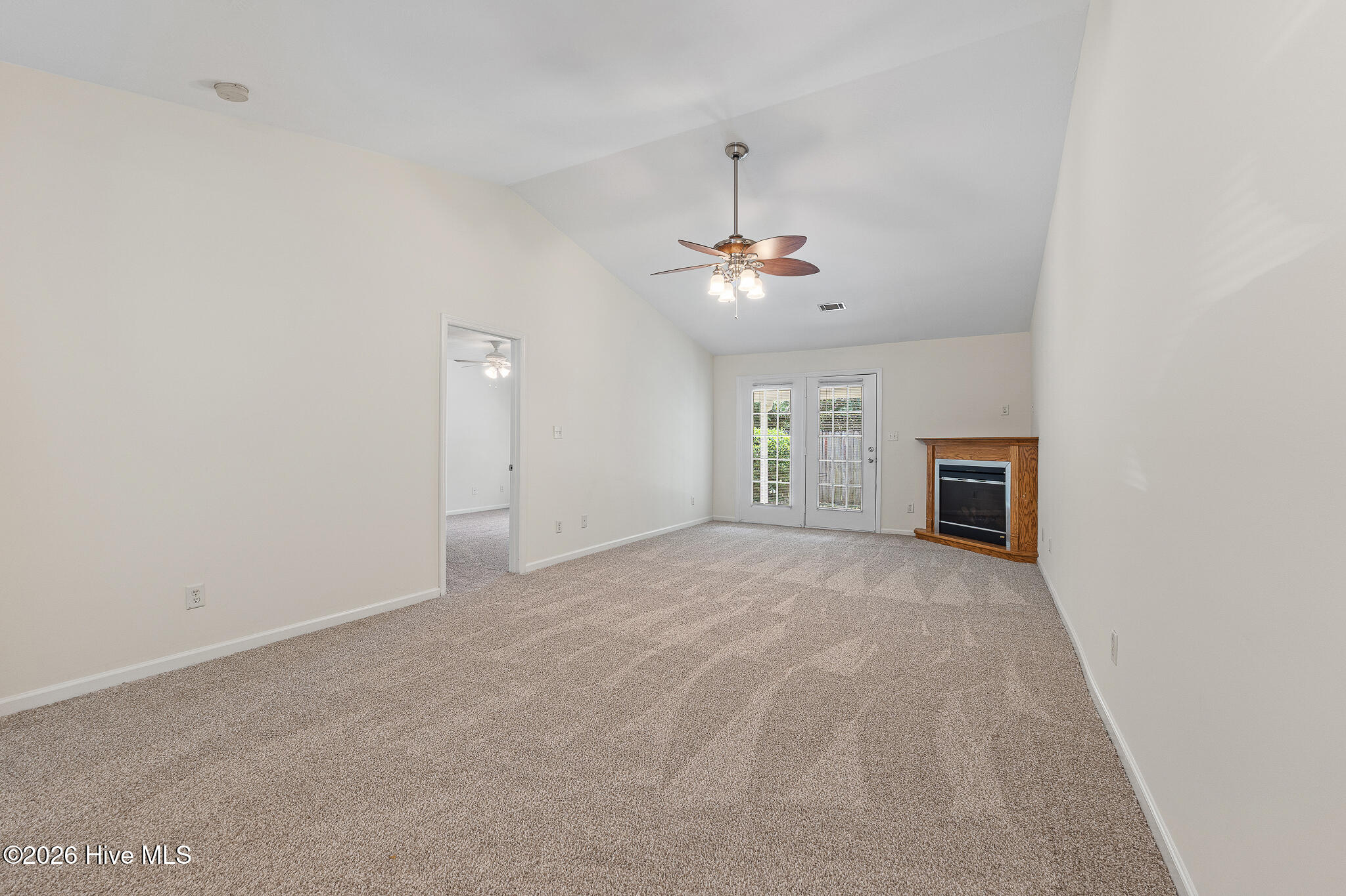 2242 Bridgeton Road Property Photo 4
