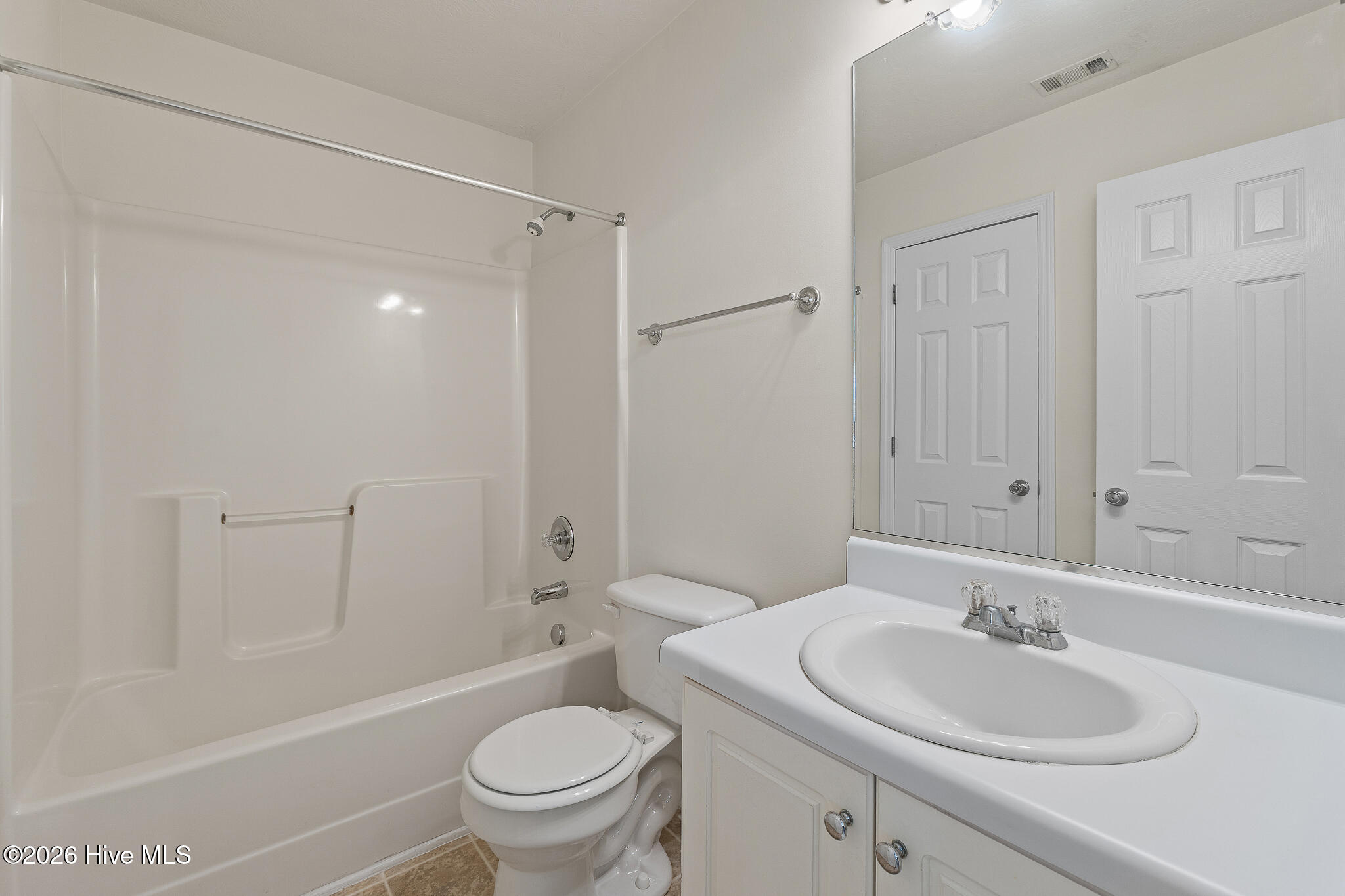 2242 Bridgeton Road Property Photo 10