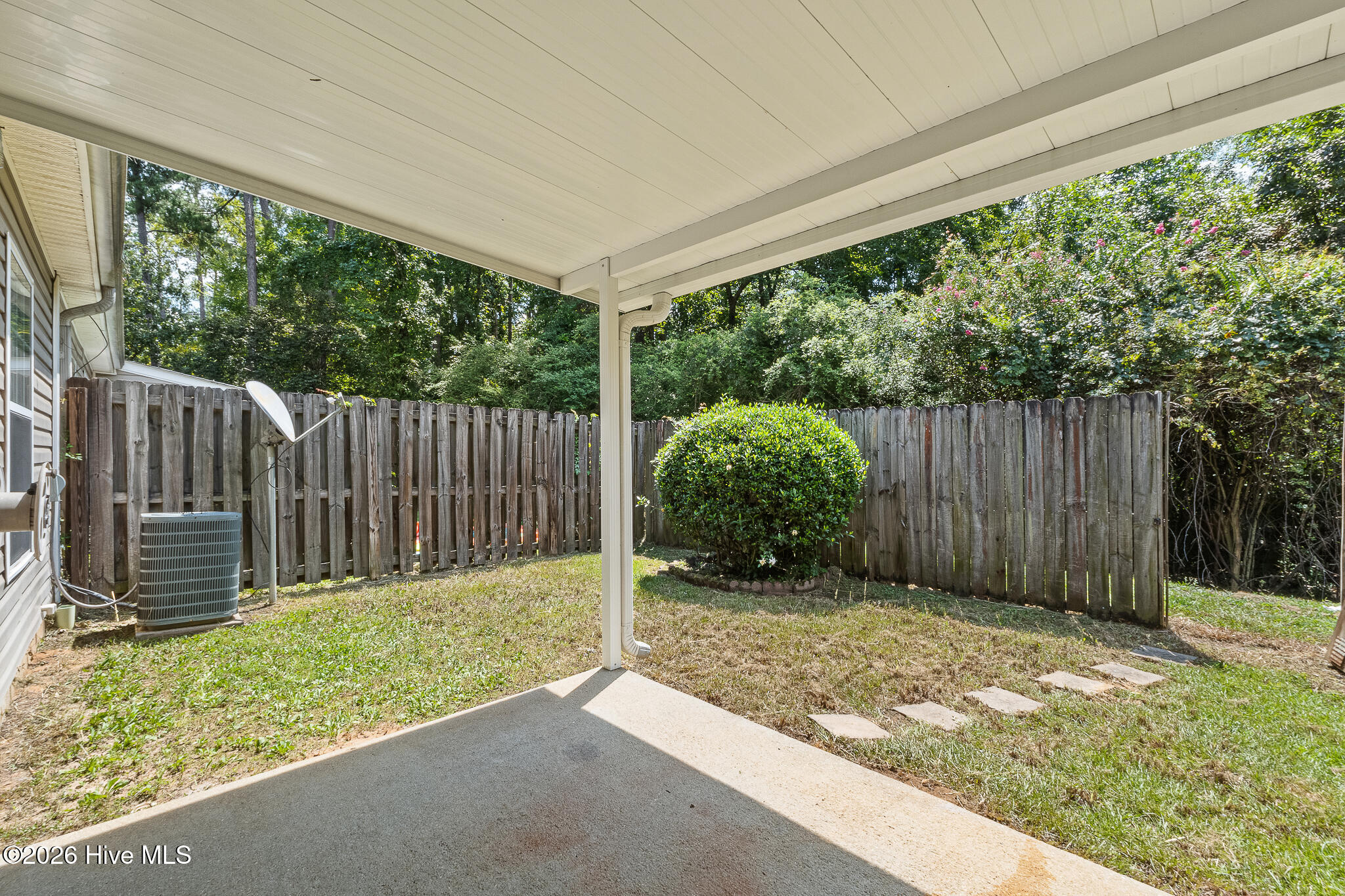 2242 Bridgeton Road Property Photo 13