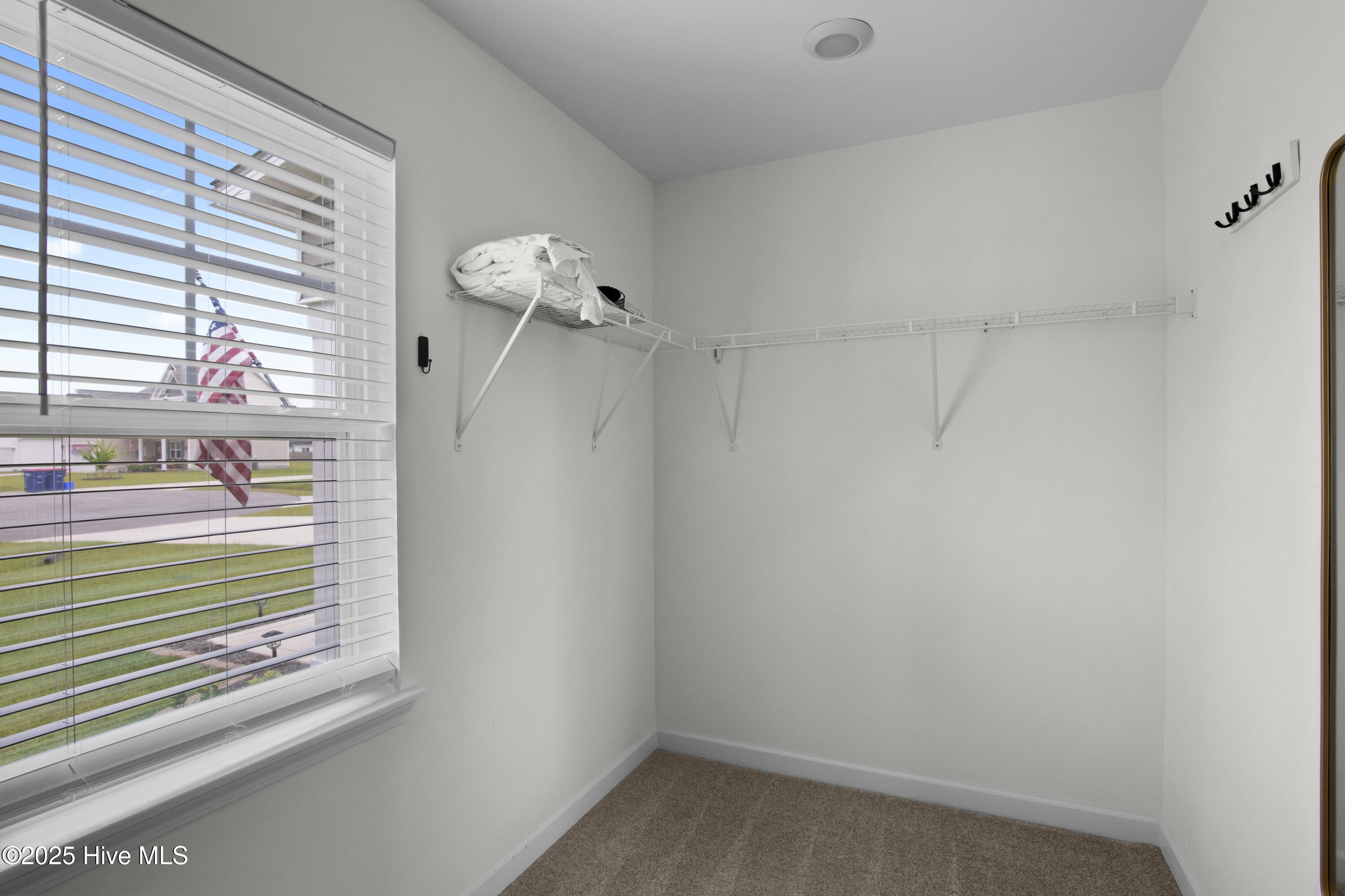 410 Silverstone Place Property Photo 29