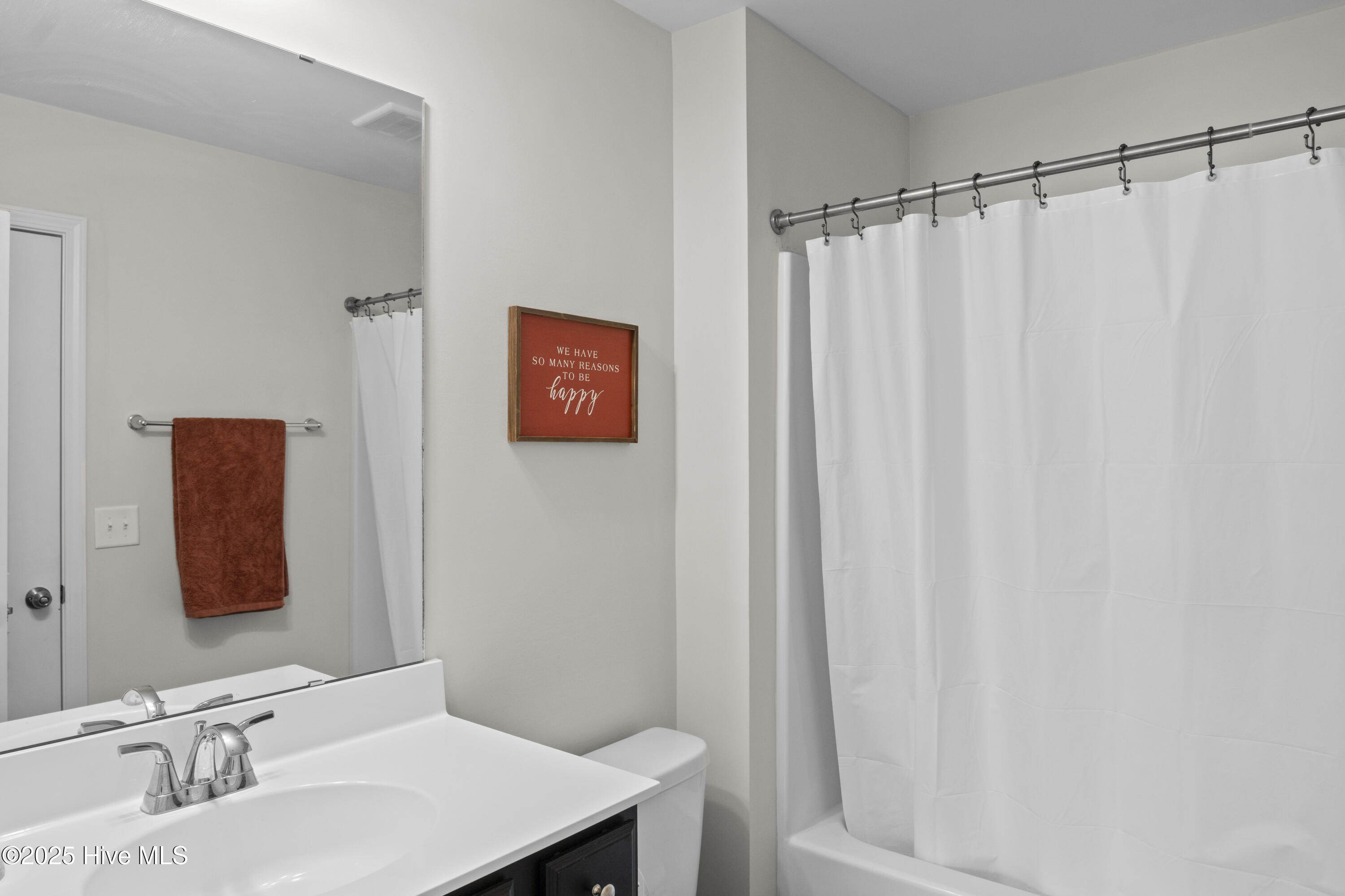 410 Silverstone Place Property Photo 37